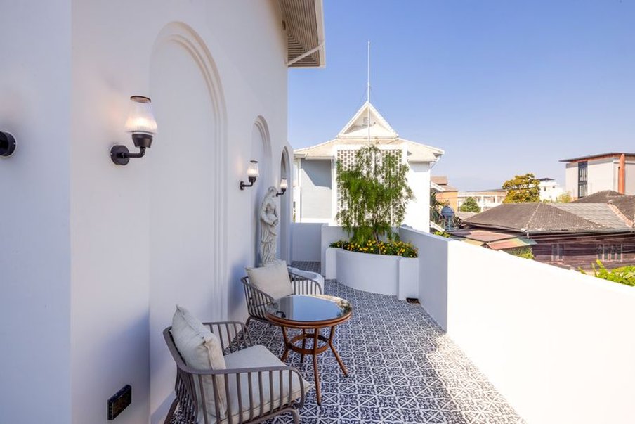 Away Chiang Mai Thapae Resort by null