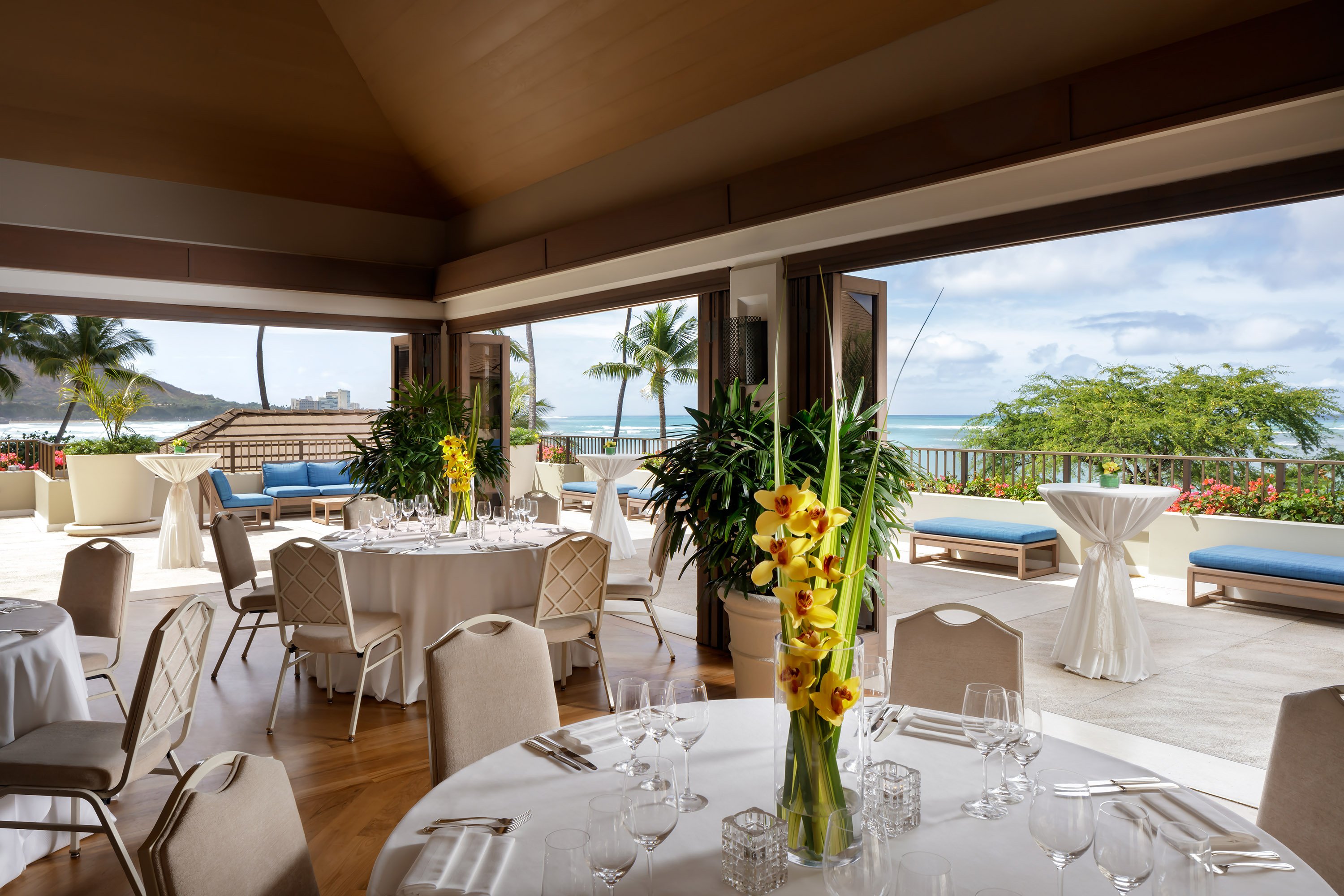 Halekulani Hotel by null Halekulani Hotel by null