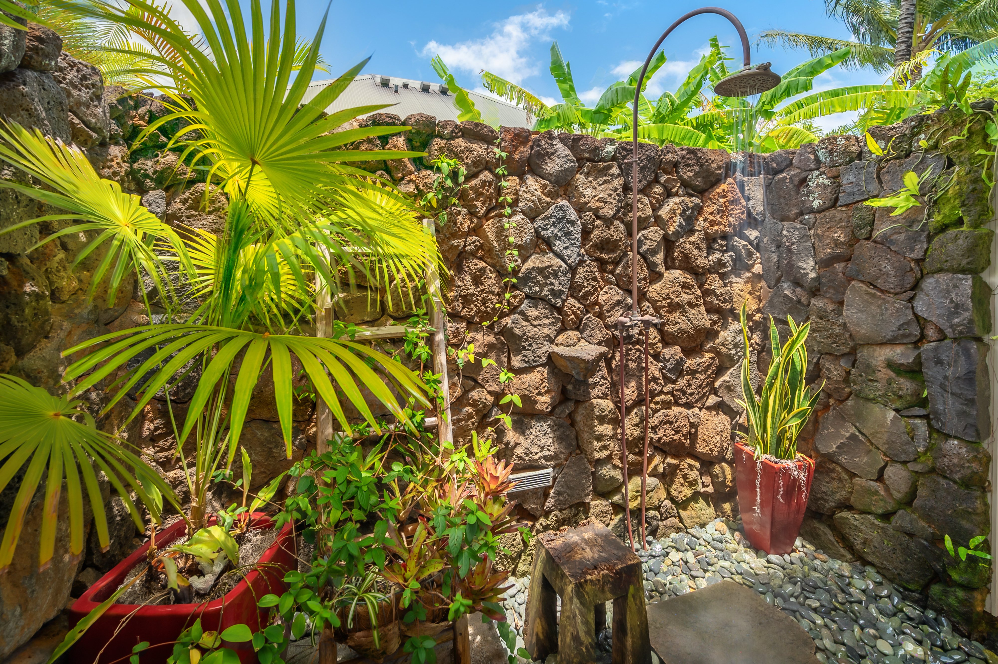 The Lodge at Kukuiʻula by null