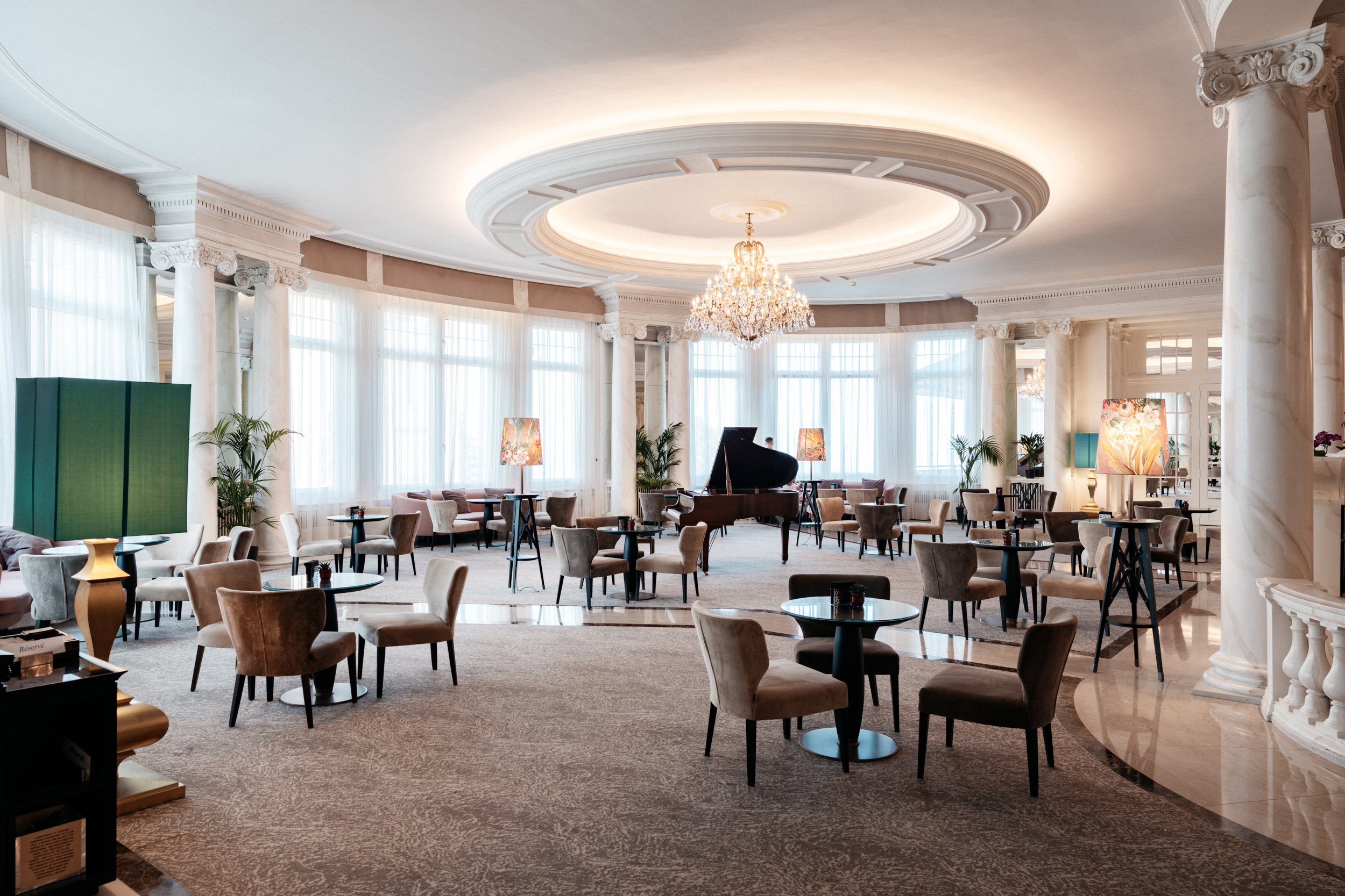 Lausanne Palace by null