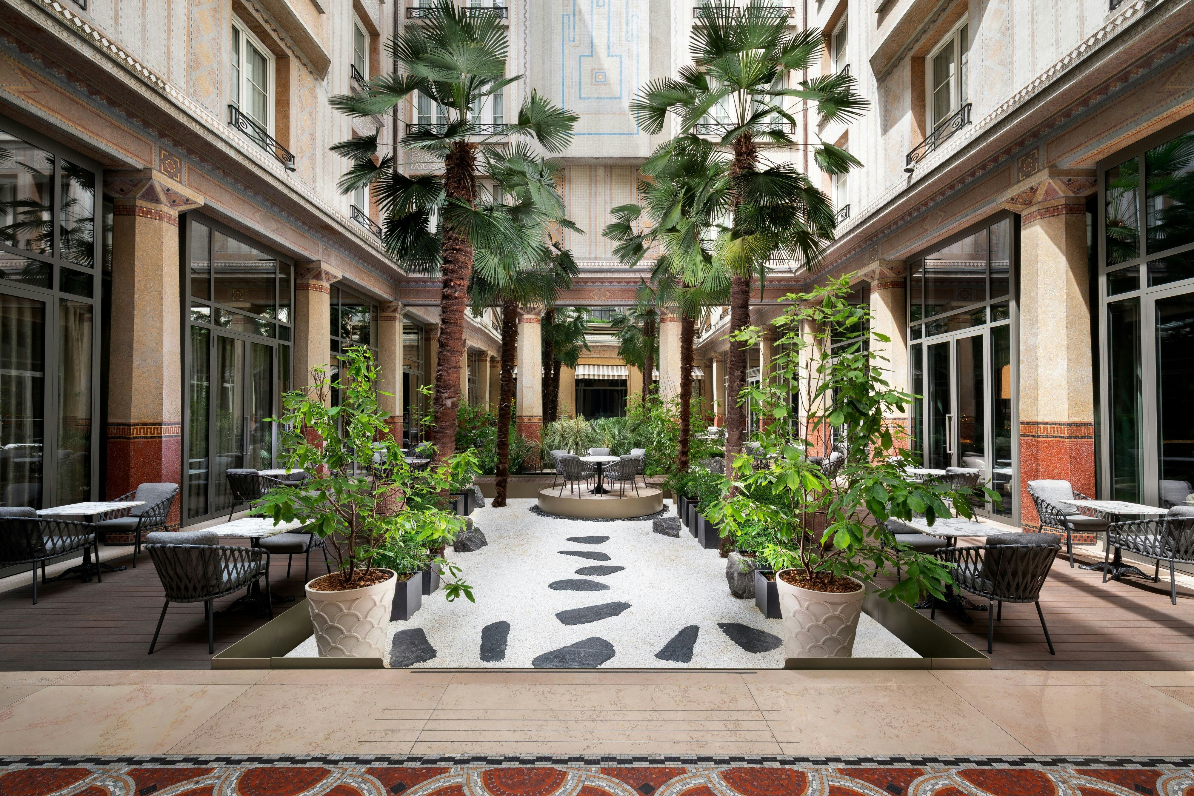 Prince de Galles, a Luxury Collection Hotel, Paris by null