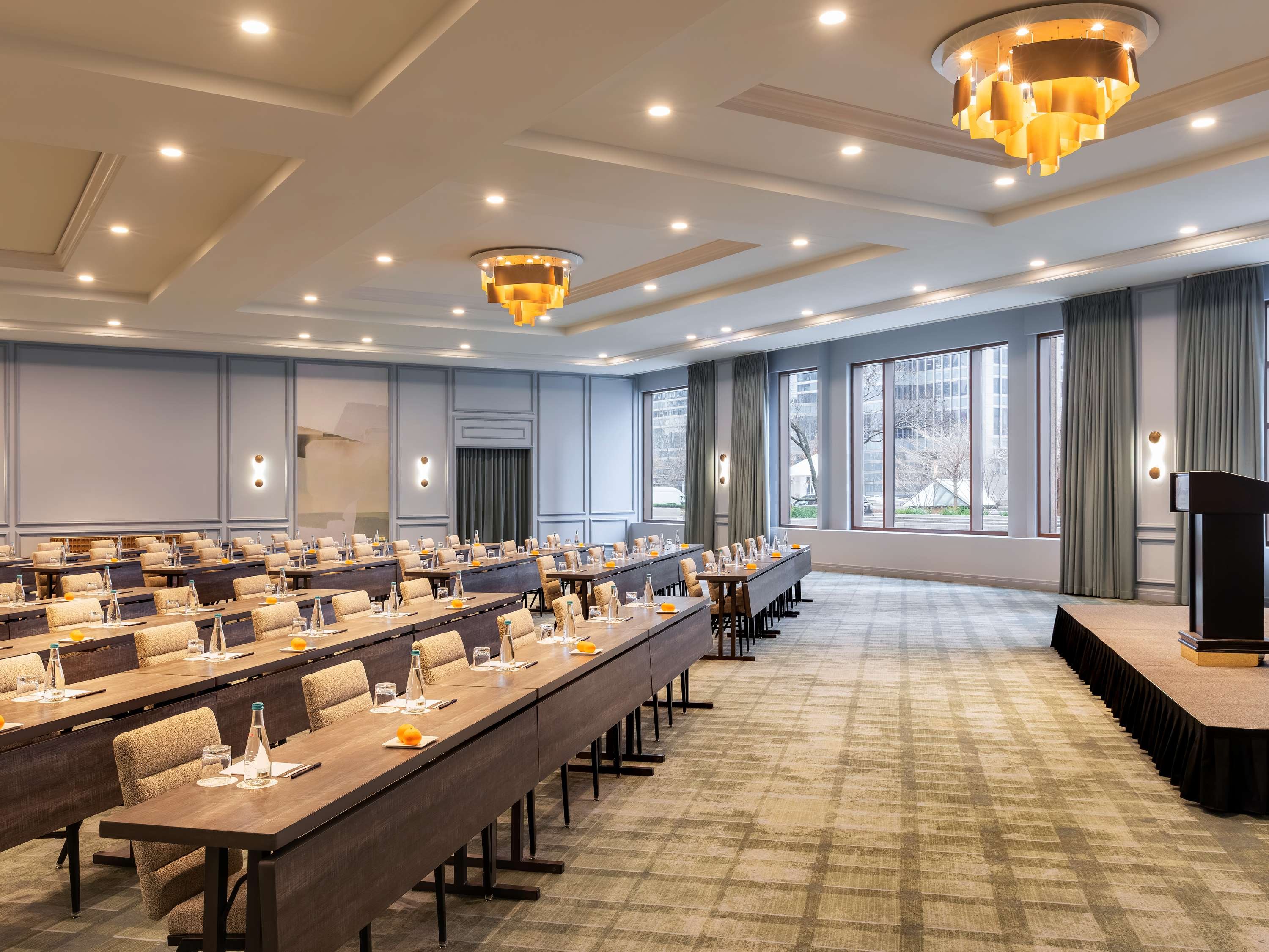 Fairmont Chicago, Millennium Park by null