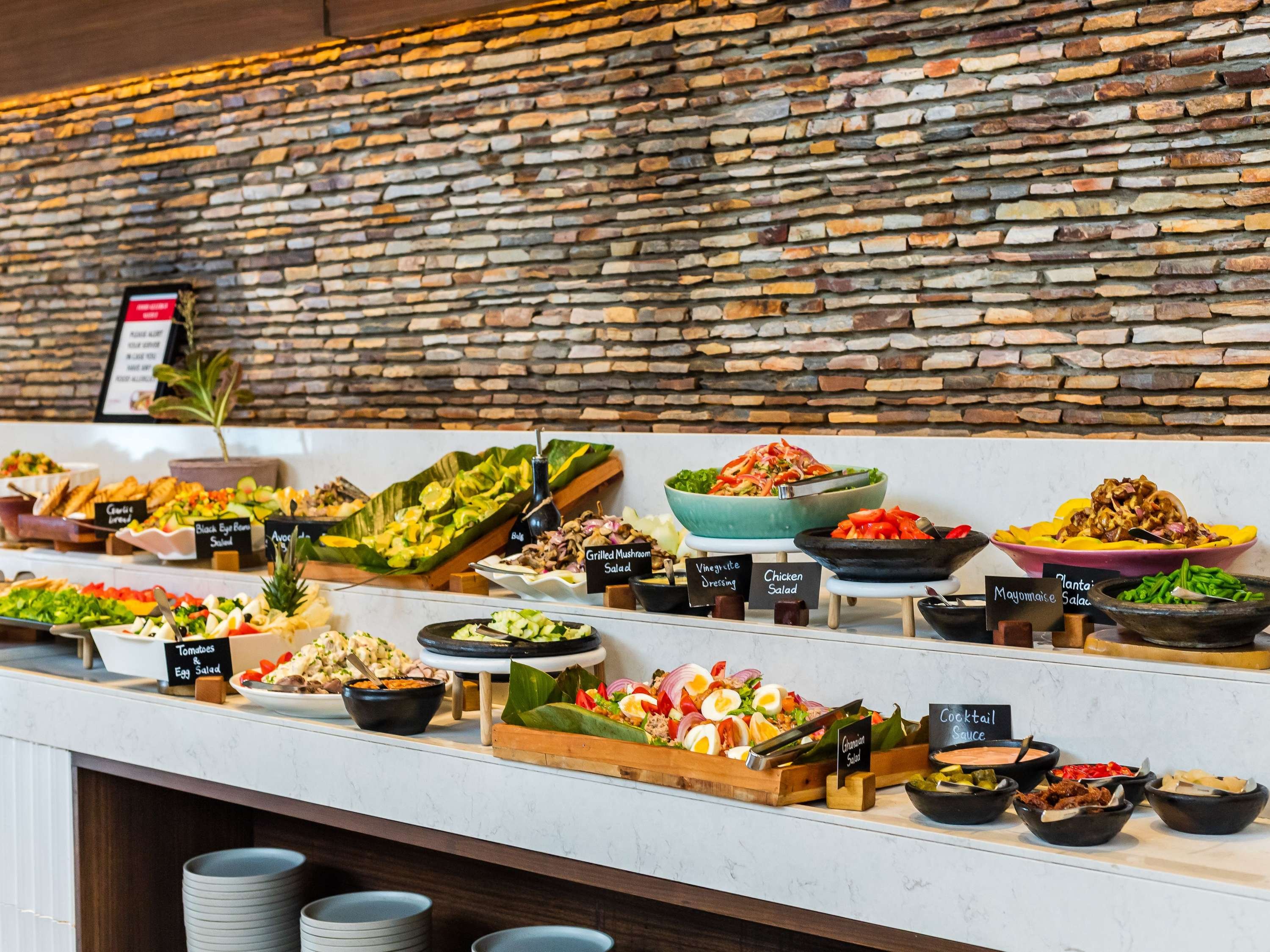 Movenpick Ambassador Hotel Accra by null