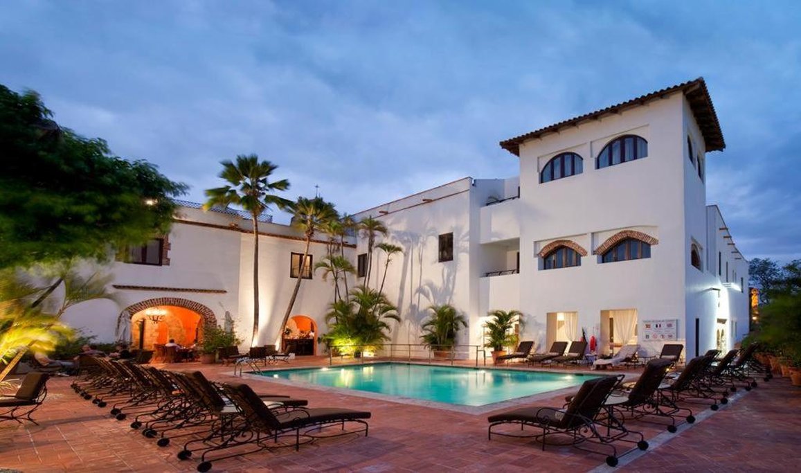 Hodelpa Nicolás de Ovando by null