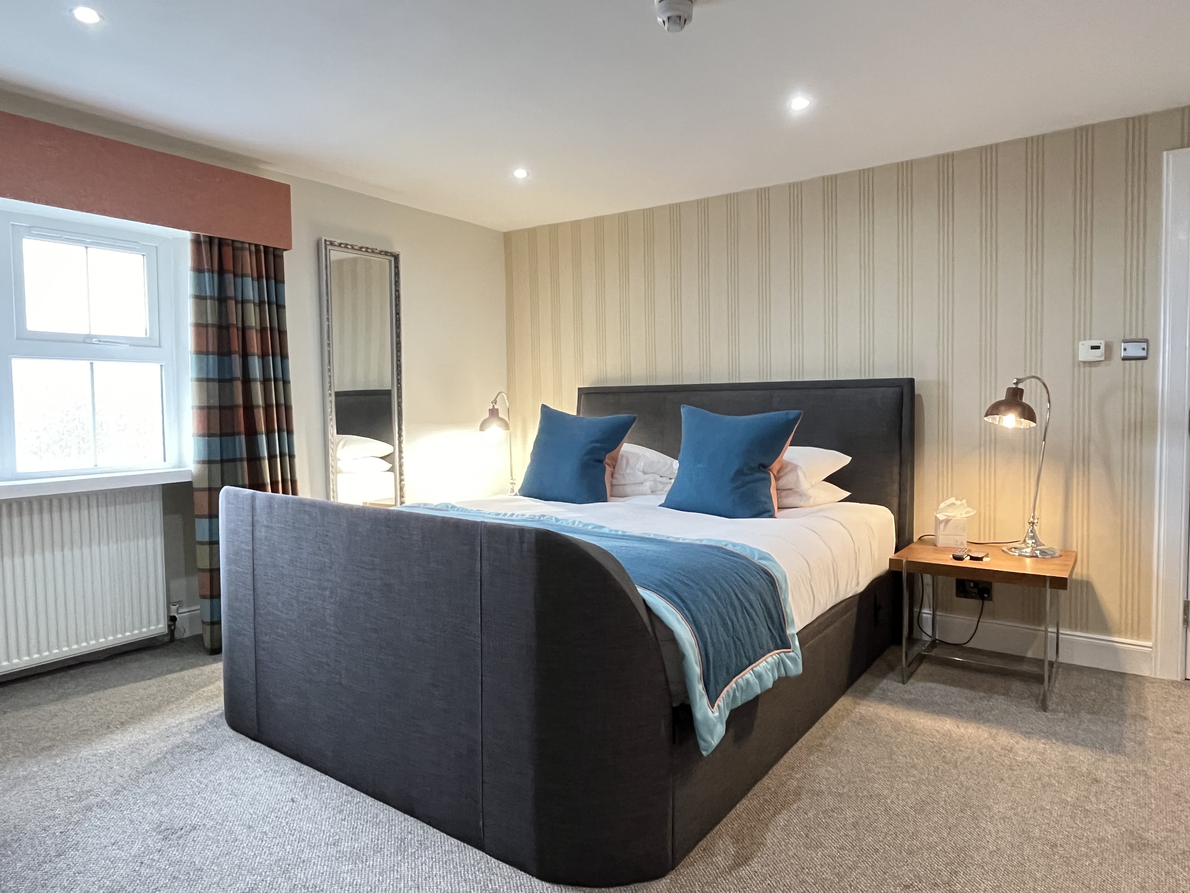 The Lovat Hotel & Restaurant by null