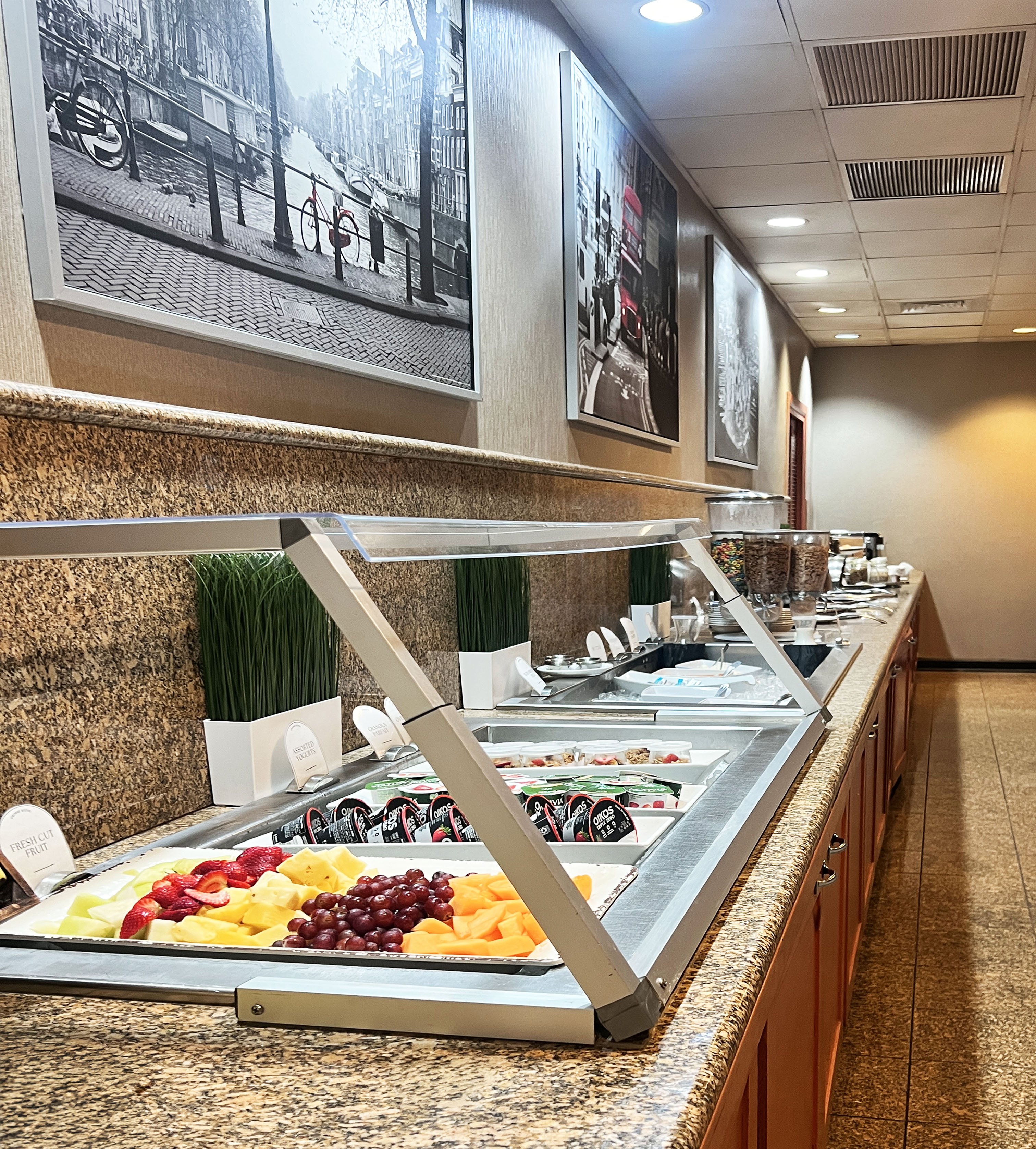 Crowne Plaza Newark Airport, an IHG Hotel photo 7