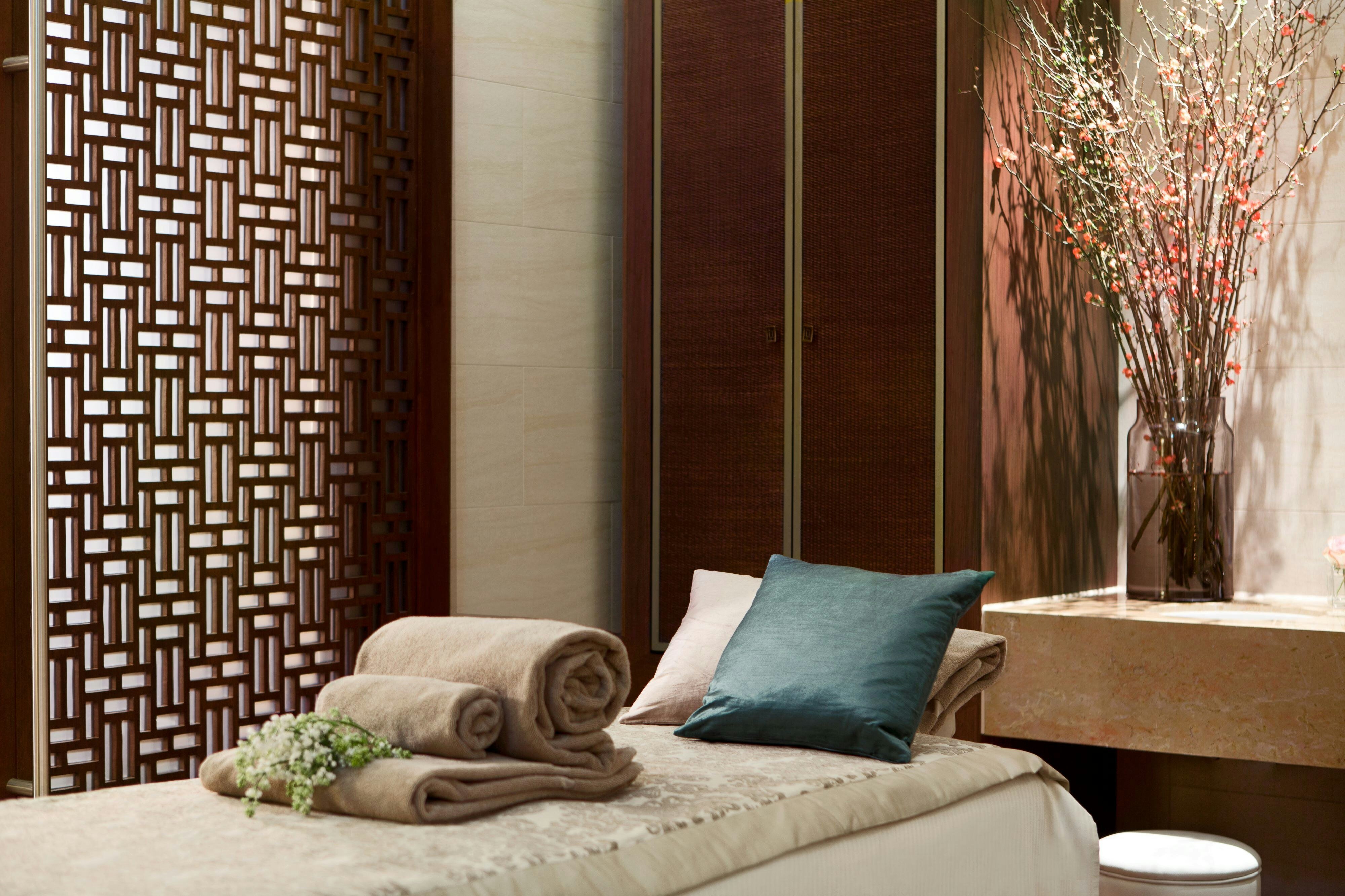 The Ritz-Carlton, Vienna by null