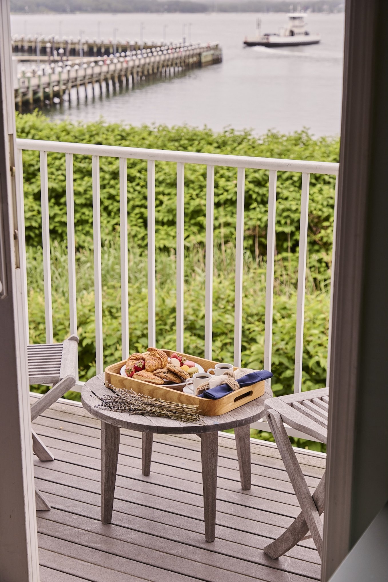 The Harbor Front Inn by null