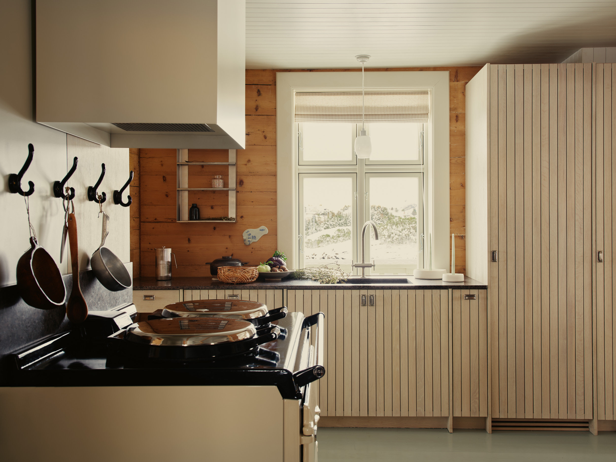 LILLØY LINDENBERG by null