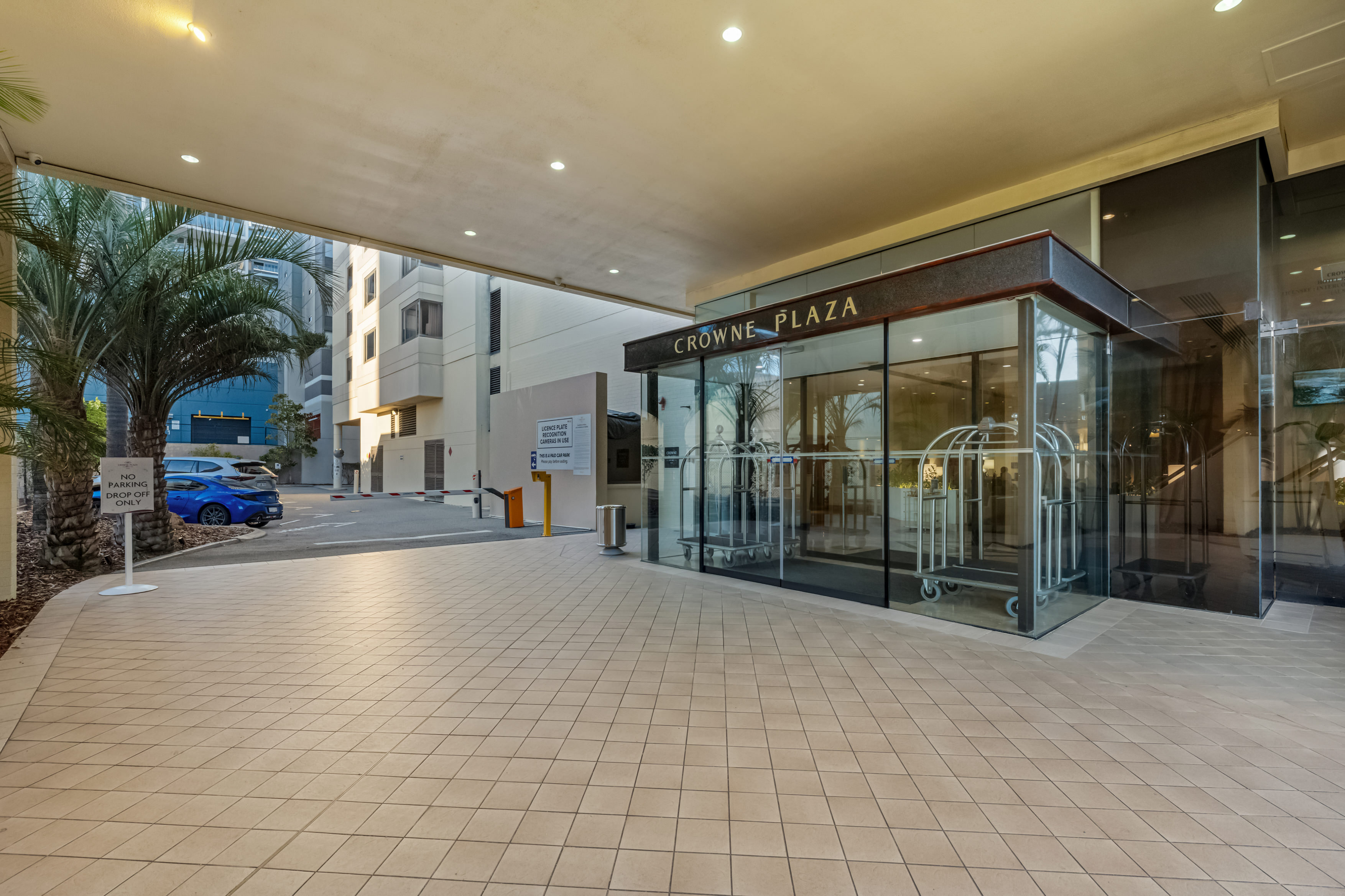 Crowne Plaza Perth by IHG by null