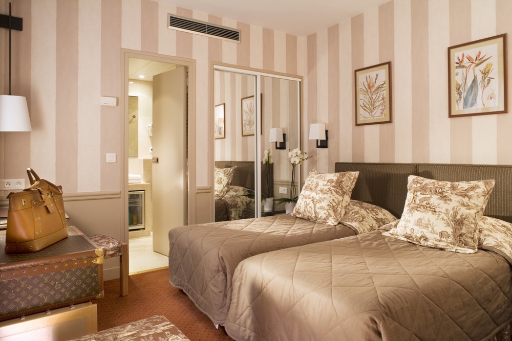 Hotel Des Deux-Iles by null