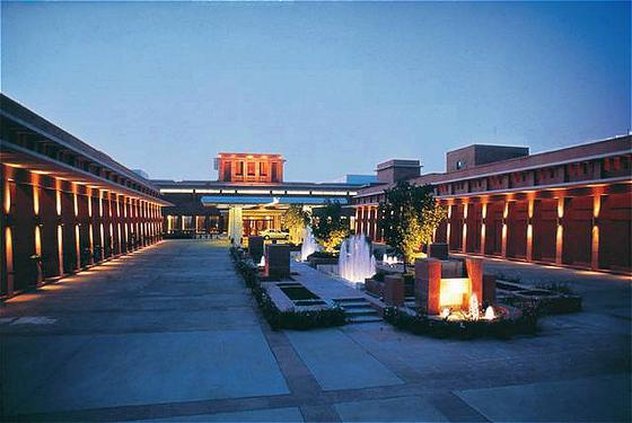 Jaypee Palace Hotel & Convention Centre - 5 Star Deluxe Hotel in Agra image
