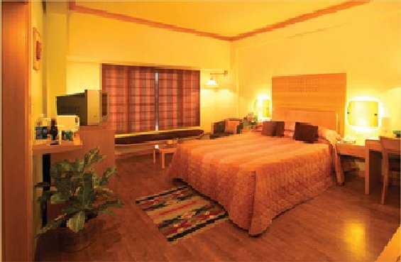 Kenilworth Hotel, Kolkata by null