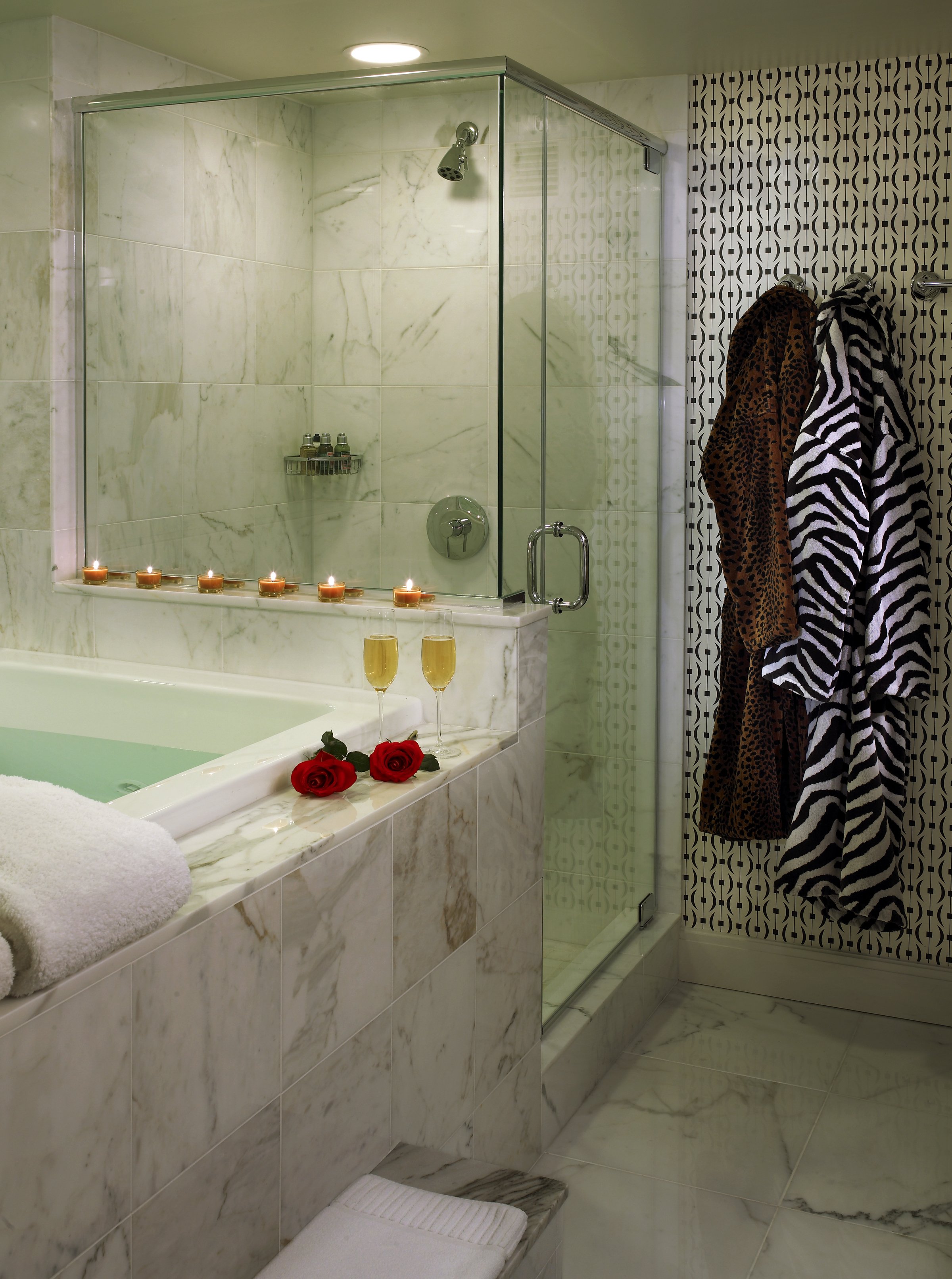 The Alexandrian Old Town Alexandria, Autograph Collection by null