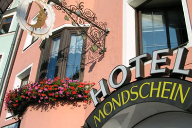Hotel Mondschein by null
