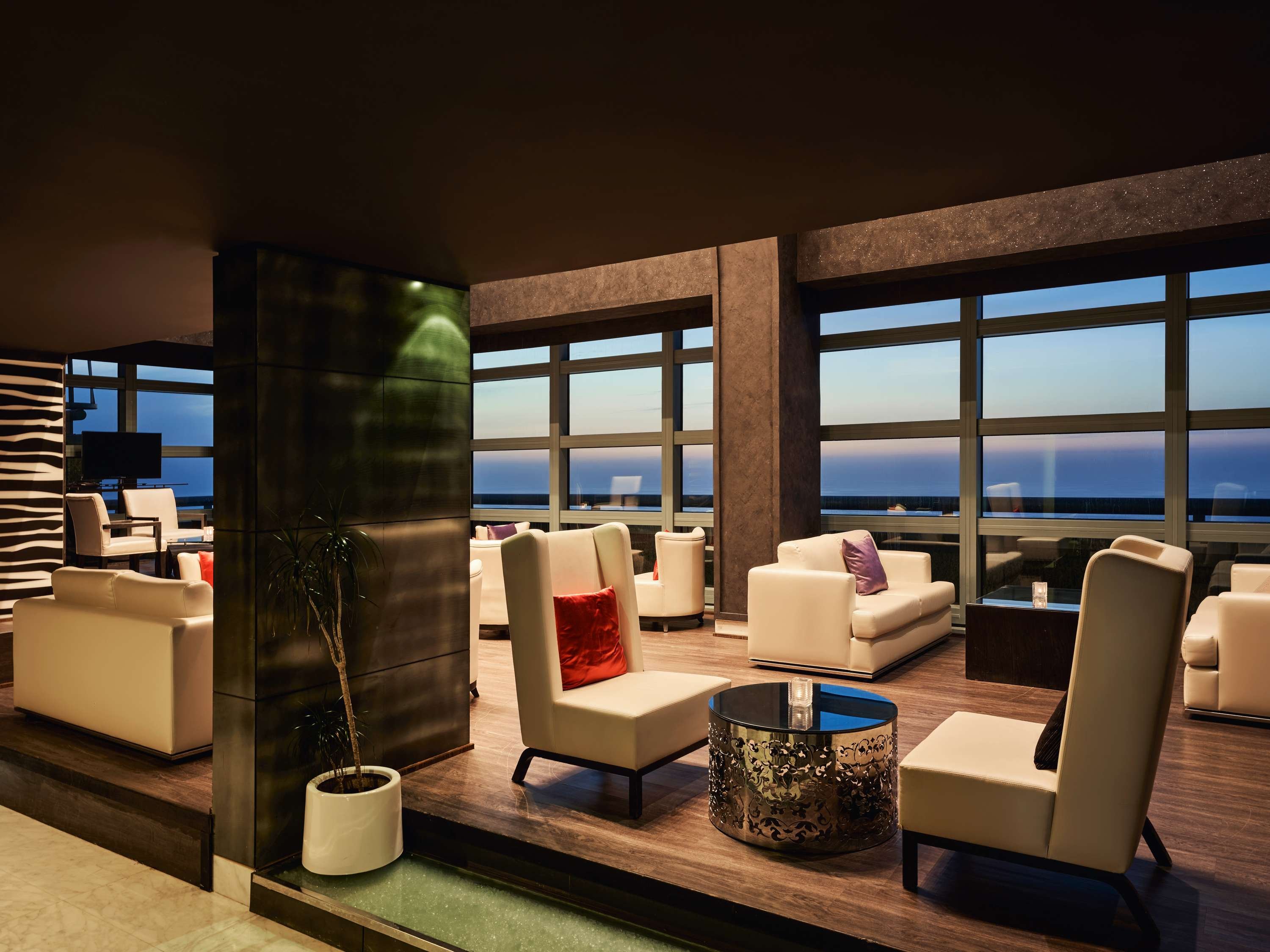 Sofitel Abu Dhabi Corniche by null
