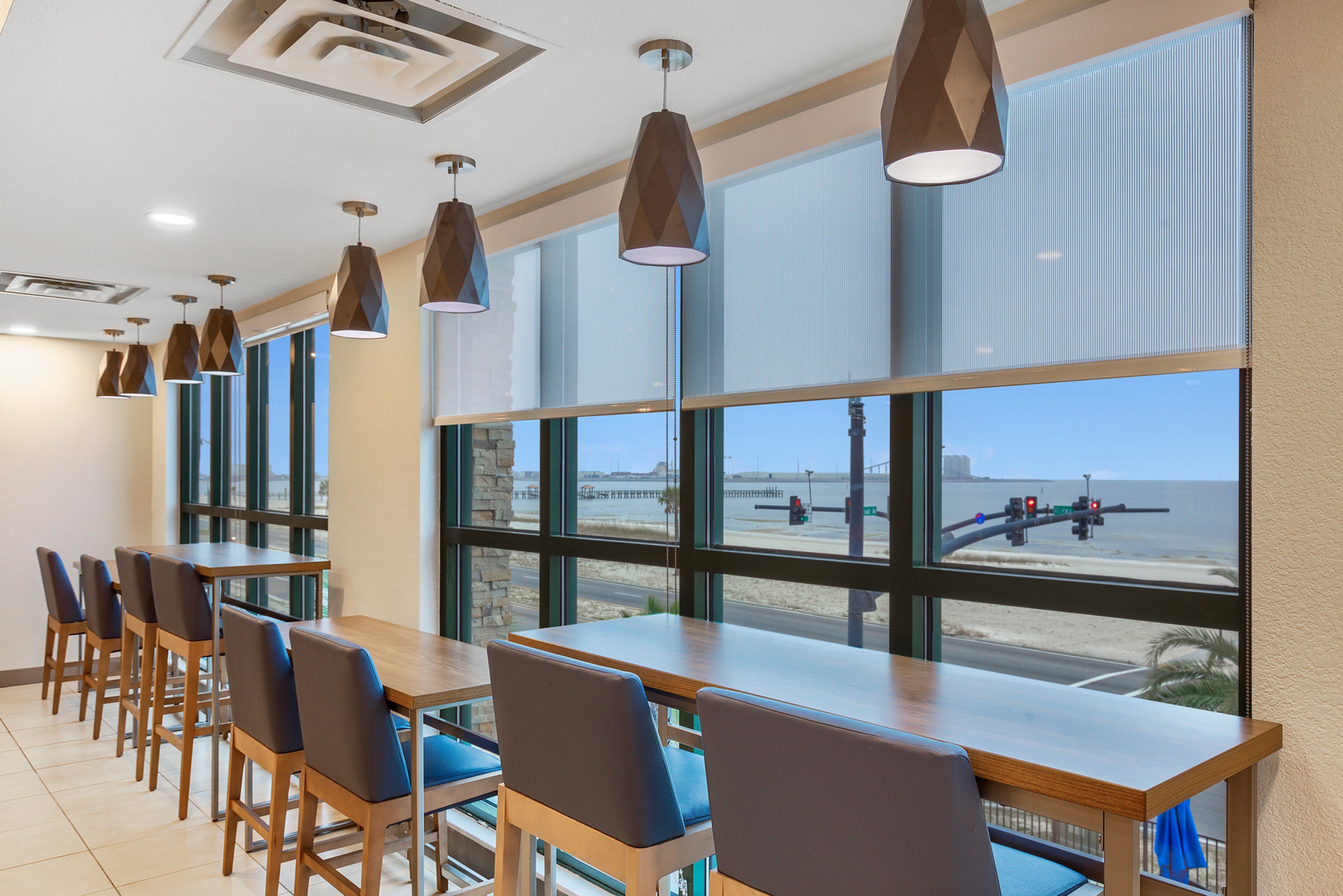 Holiday Inn Express Gulfport Beach photo 6