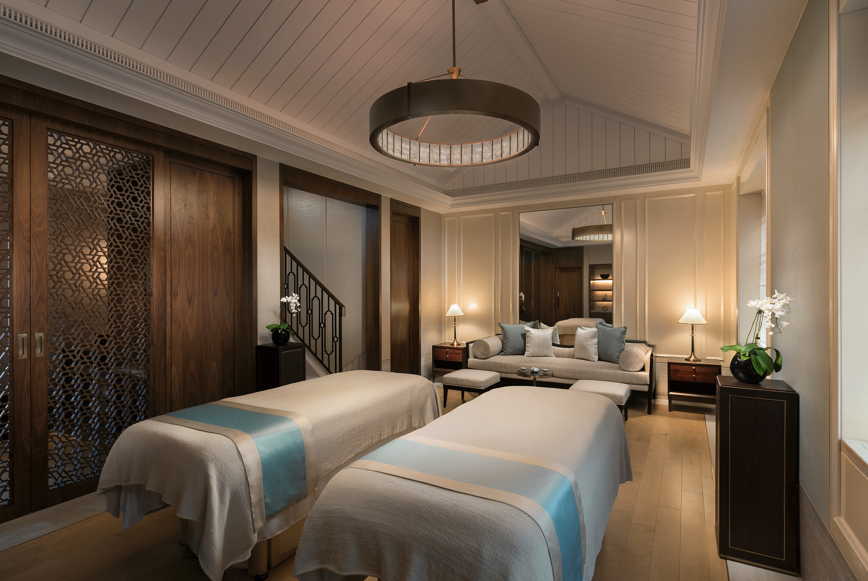 Shanghai Jianyeli Capella Hotel by null