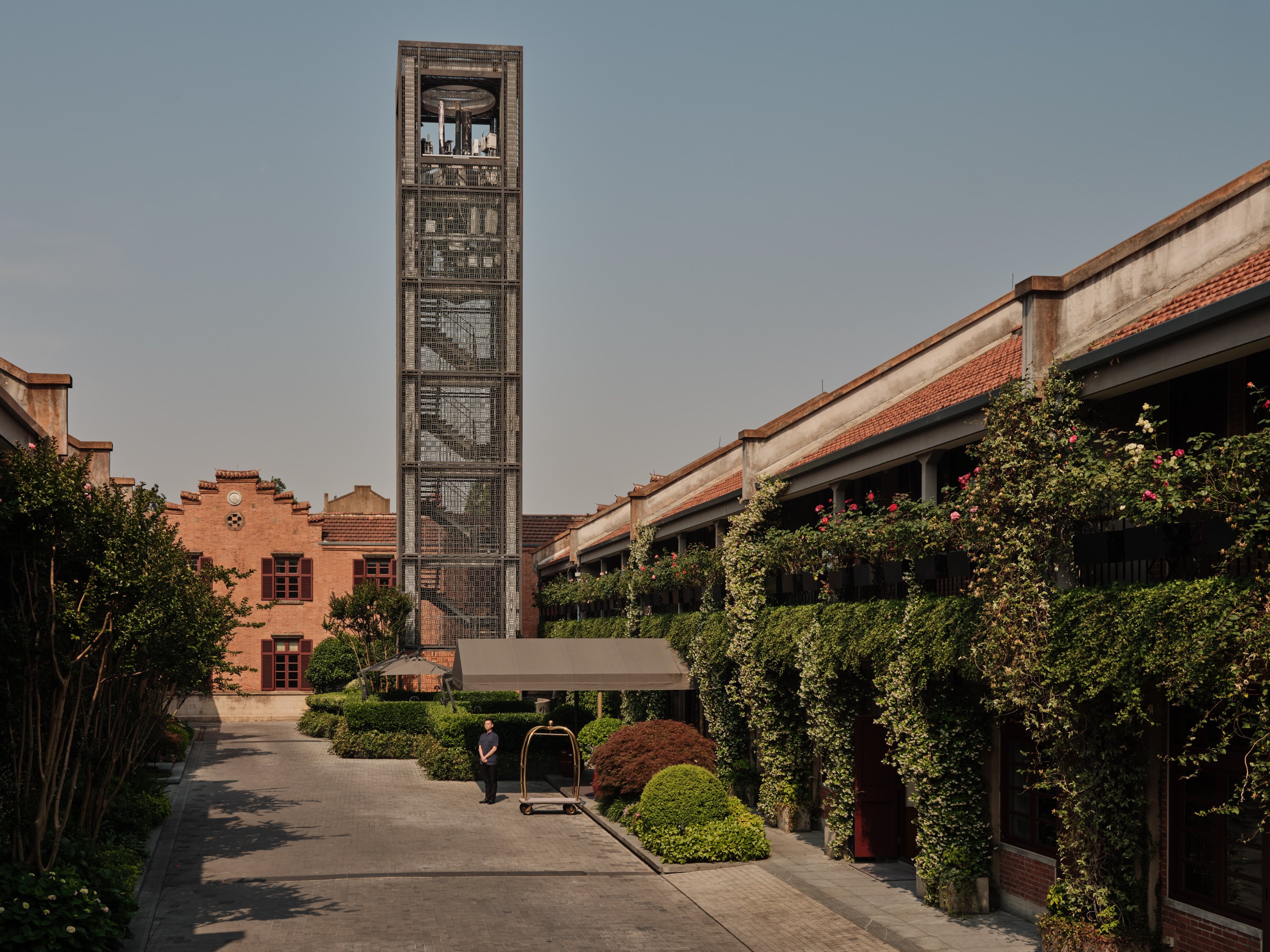Shanghai Jianyeli Capella Hotel by null