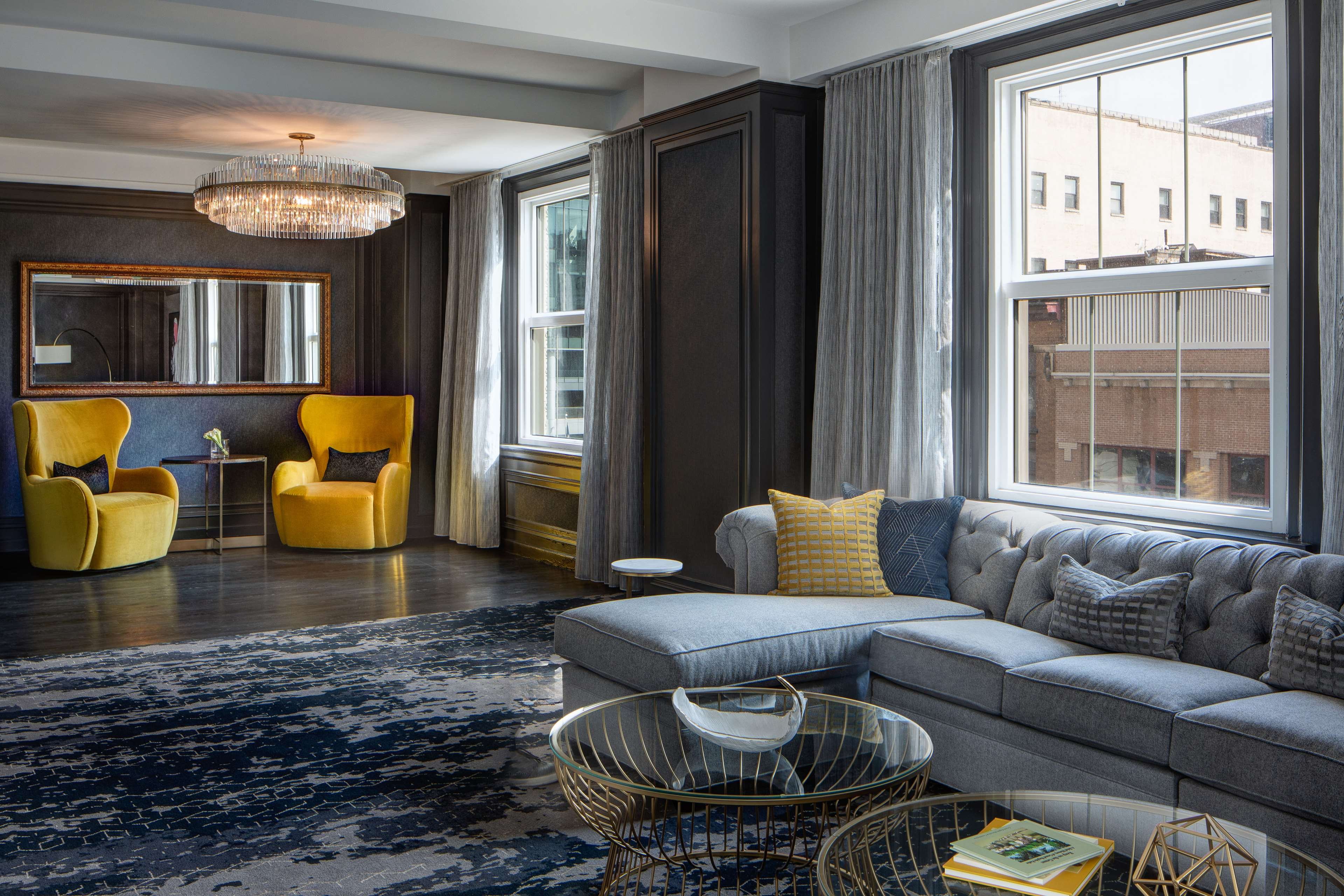 Amway Grand Plaza, Curio Collection by Hilton by null