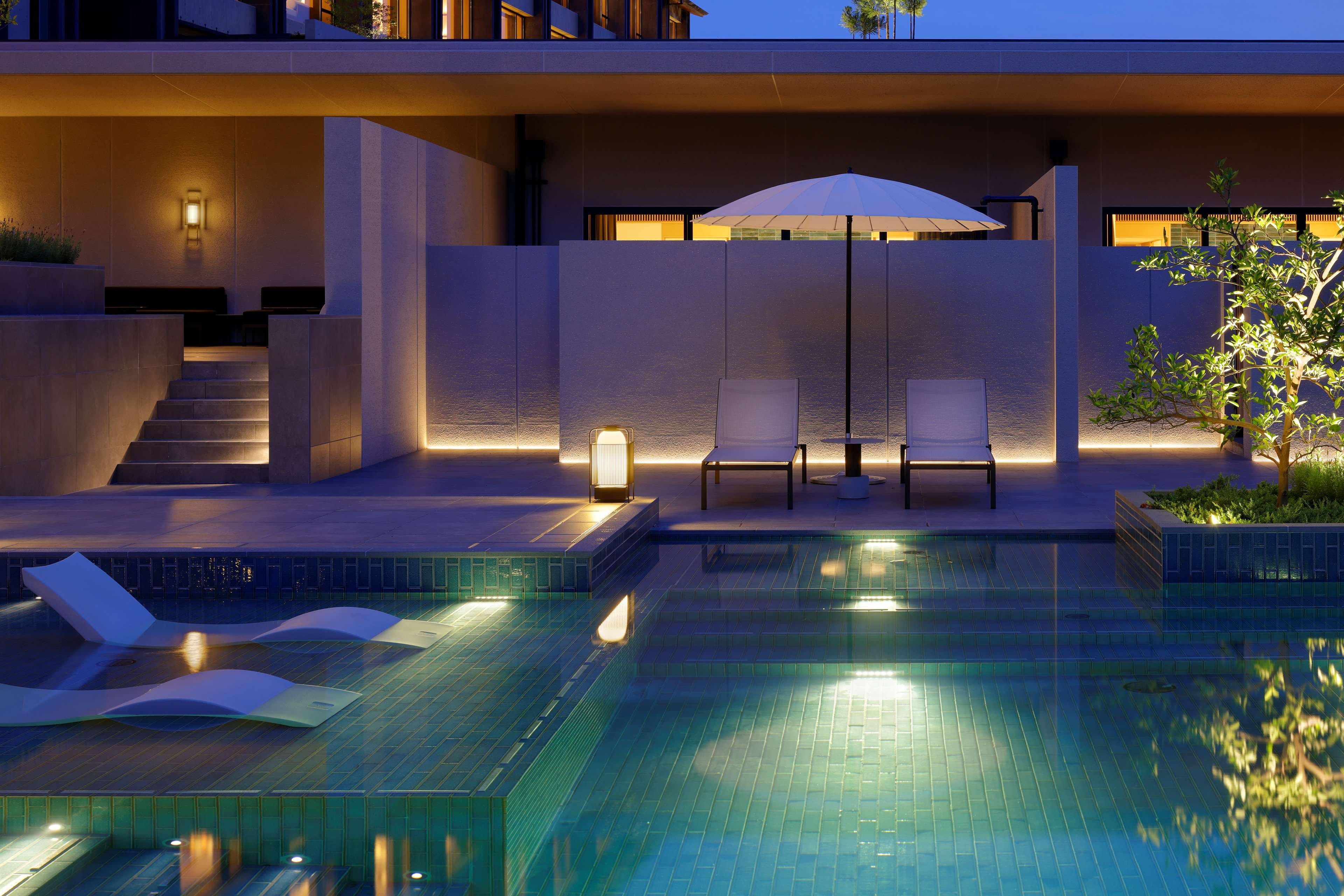 ROKU KYOTO, LXR Hotels & Resorts by null