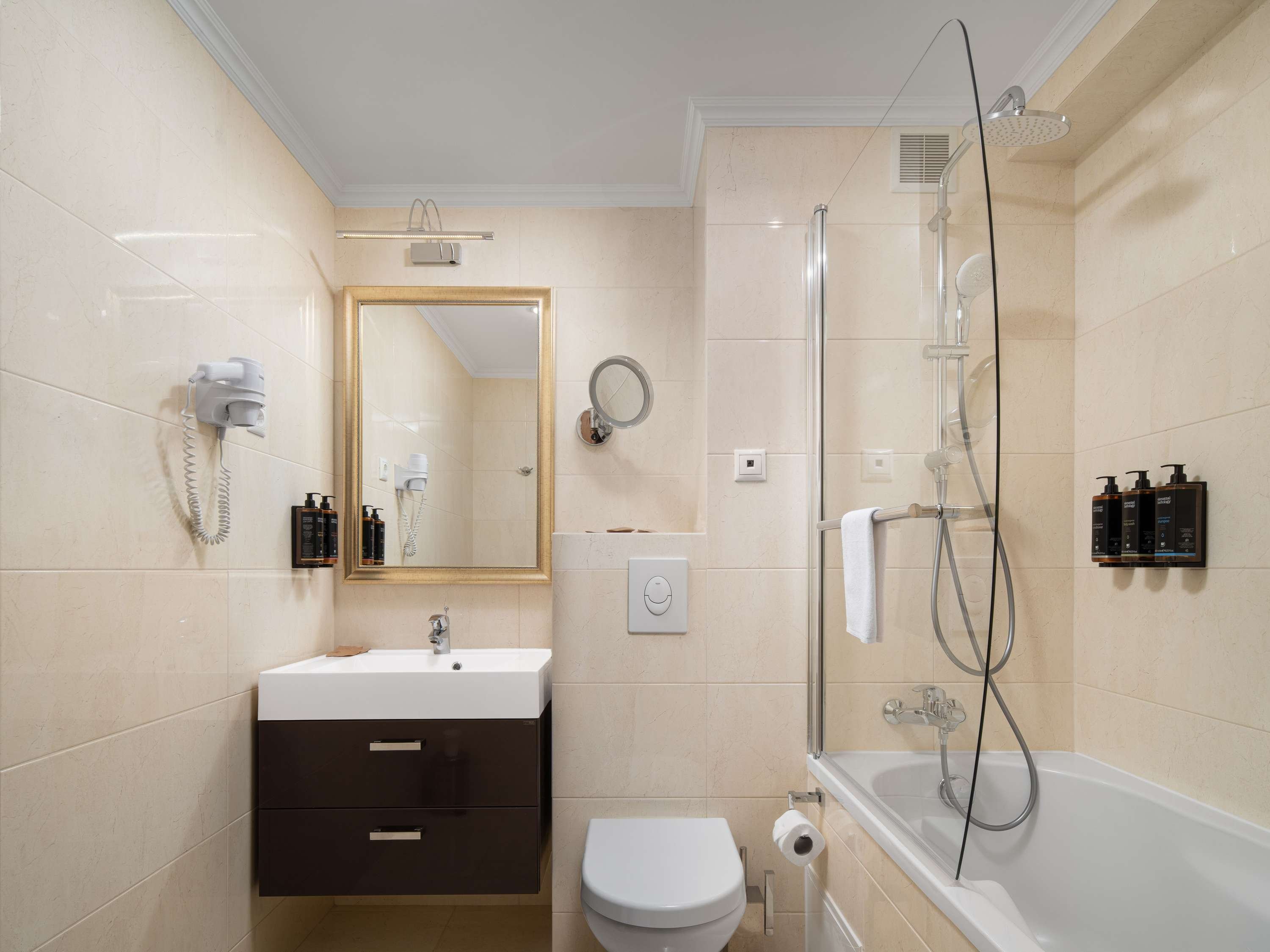 Mercure Chisinau Center Jazz Hotel by null