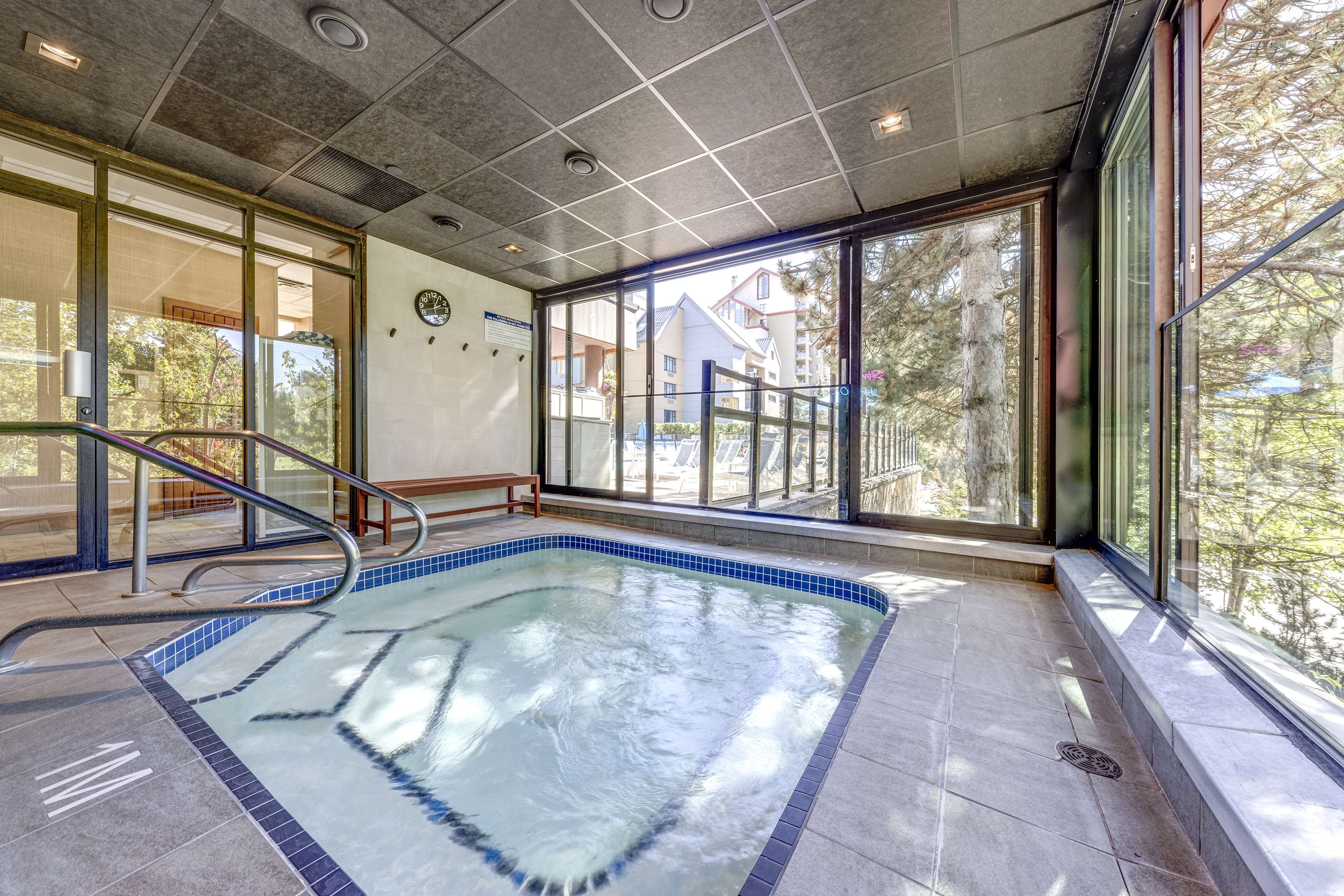 Hilton Whistler Resort & Spa by null