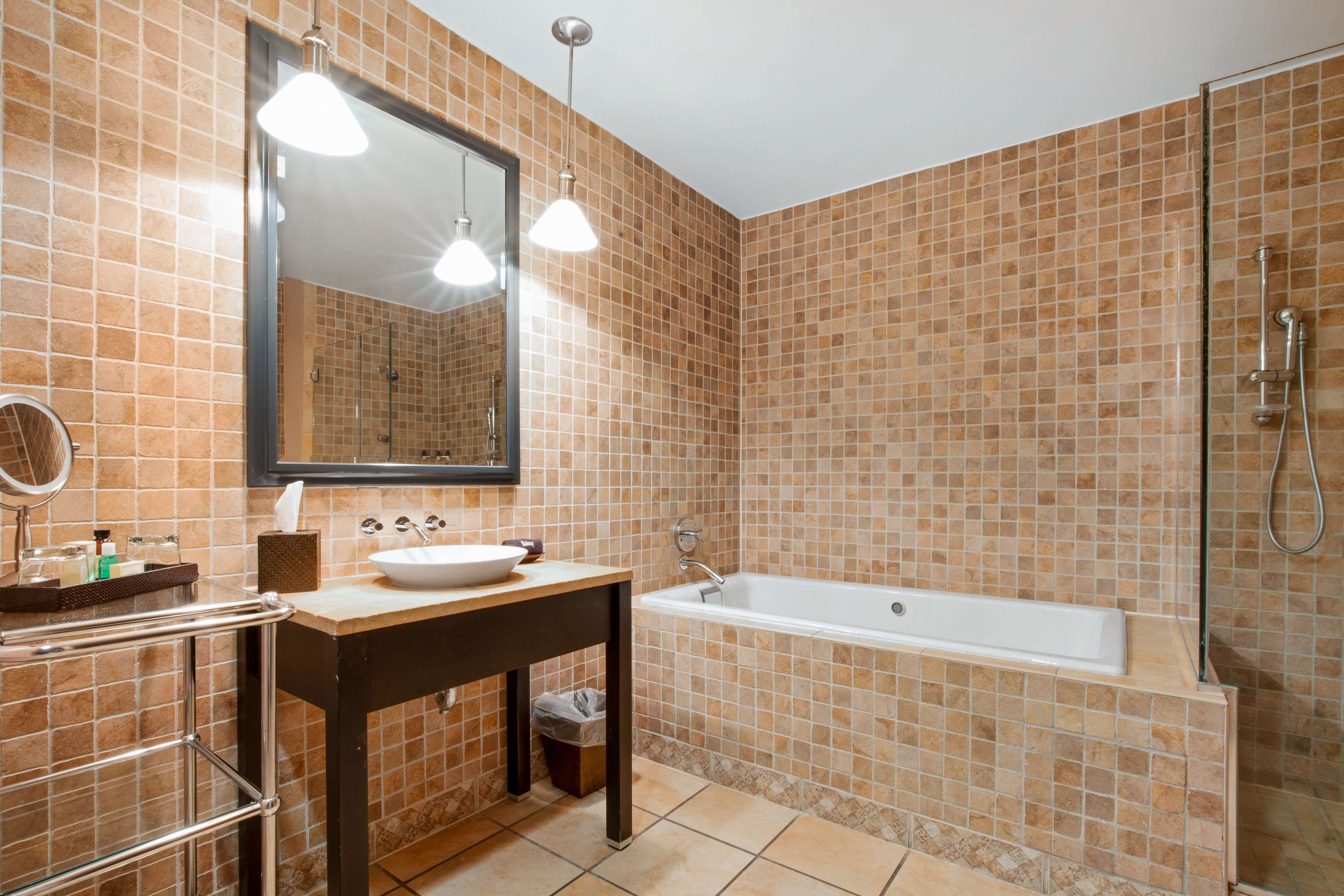 The Harbor Front Inn by null