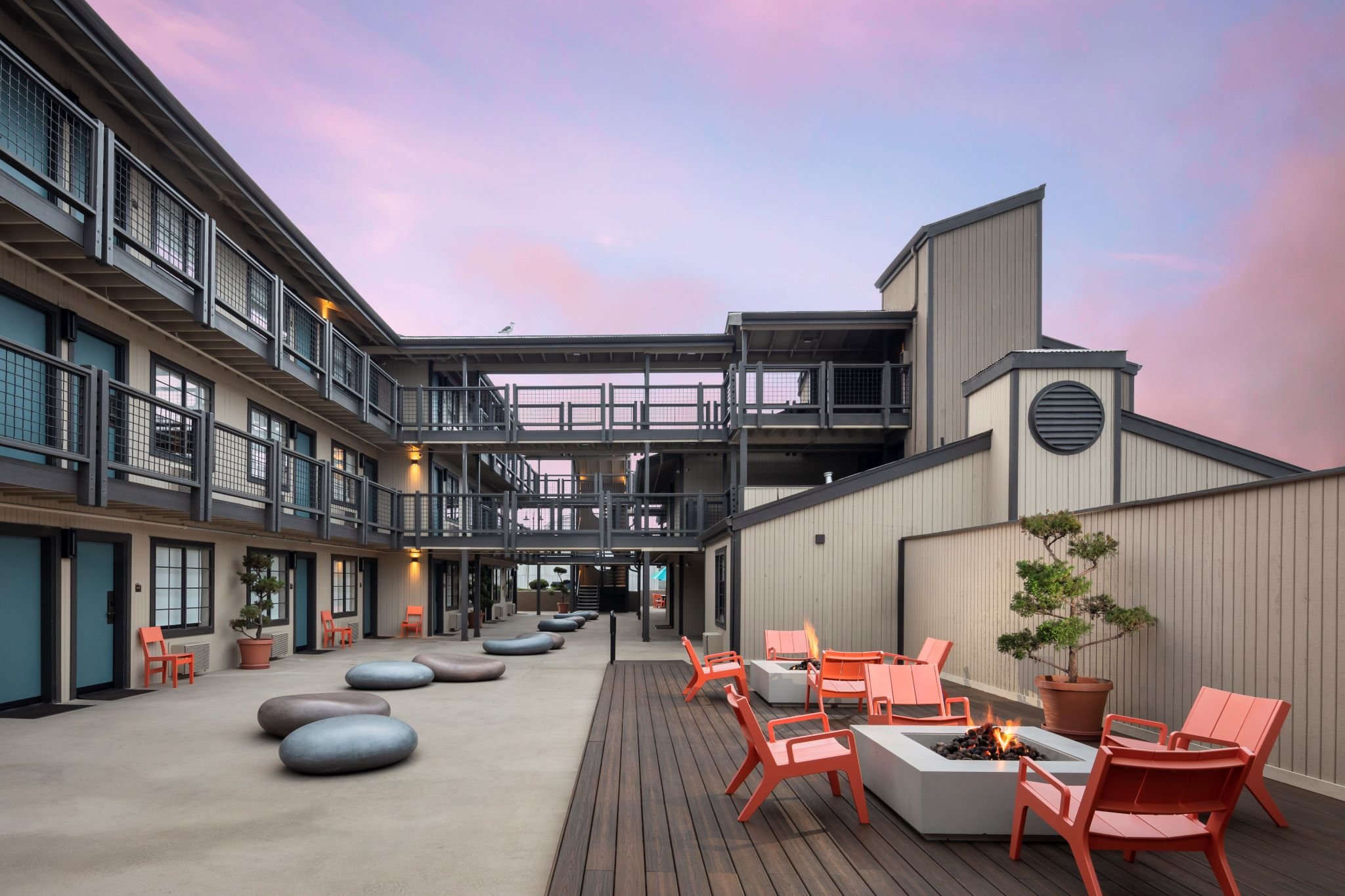 Wave Street Inn by null