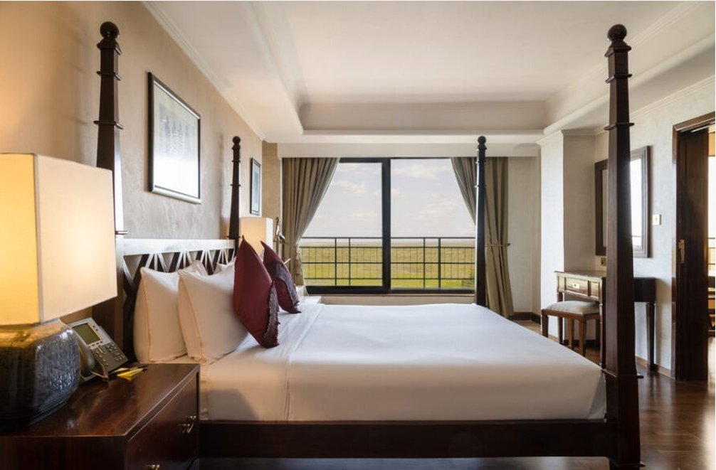 Ole Sereni, Nairobi by null