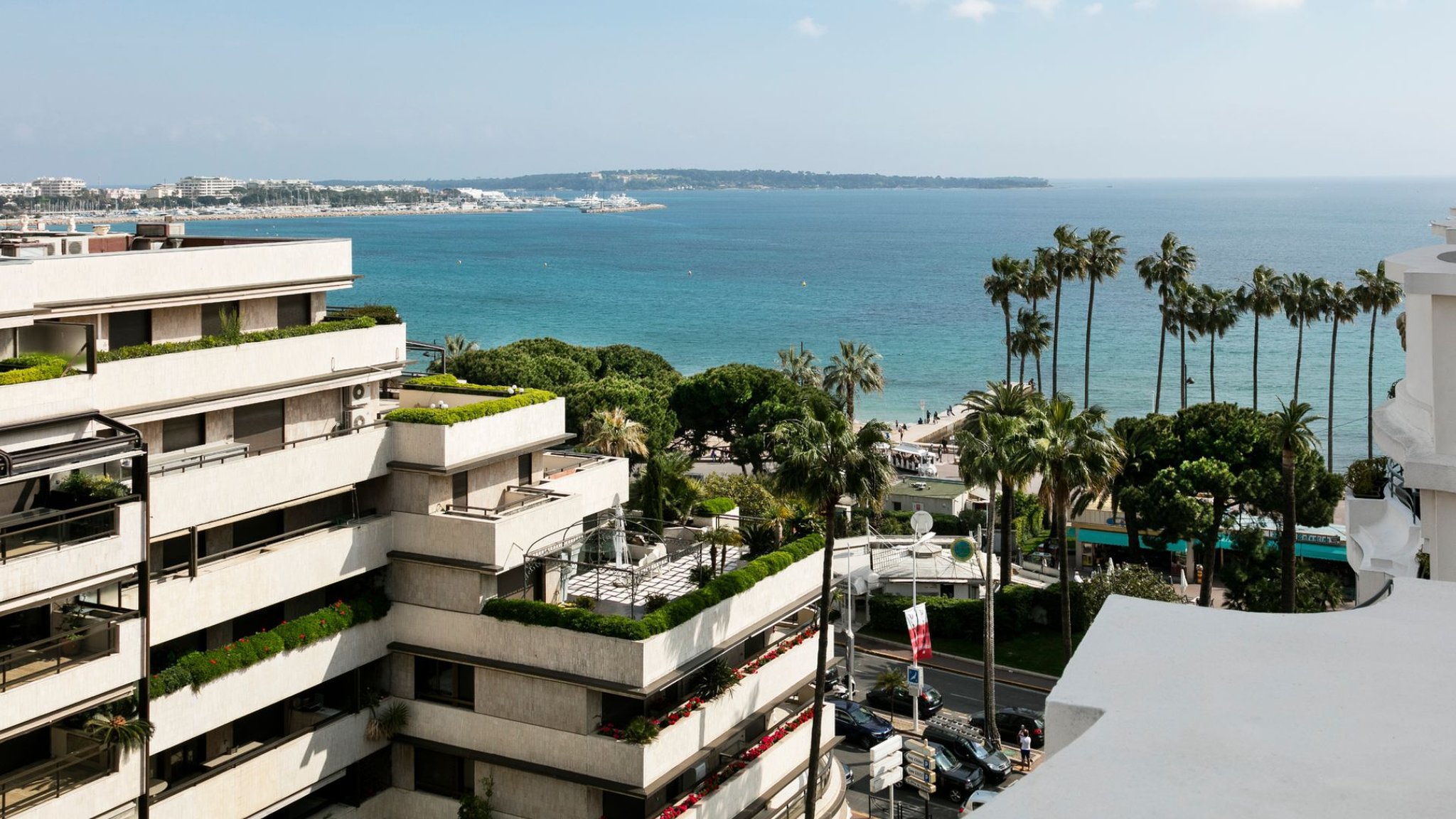 Hotel Barrière Le Majestic Cannes by null