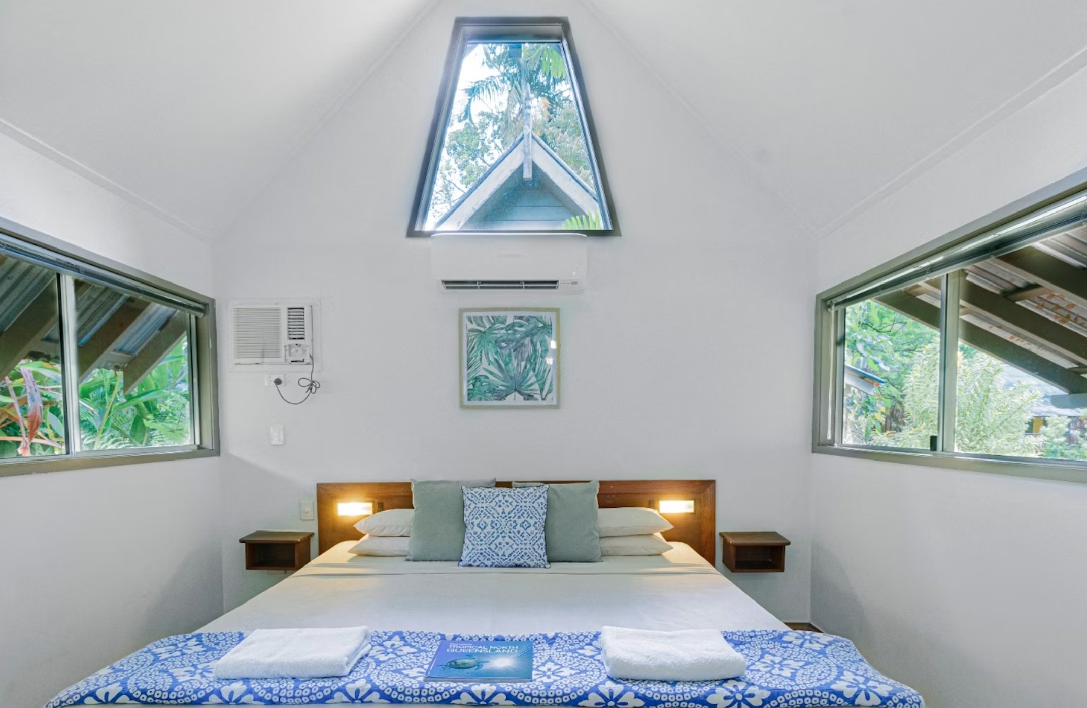 Ferntree Rainforest Lodge & Hotel - with onsite Cassowary Restaurant by null