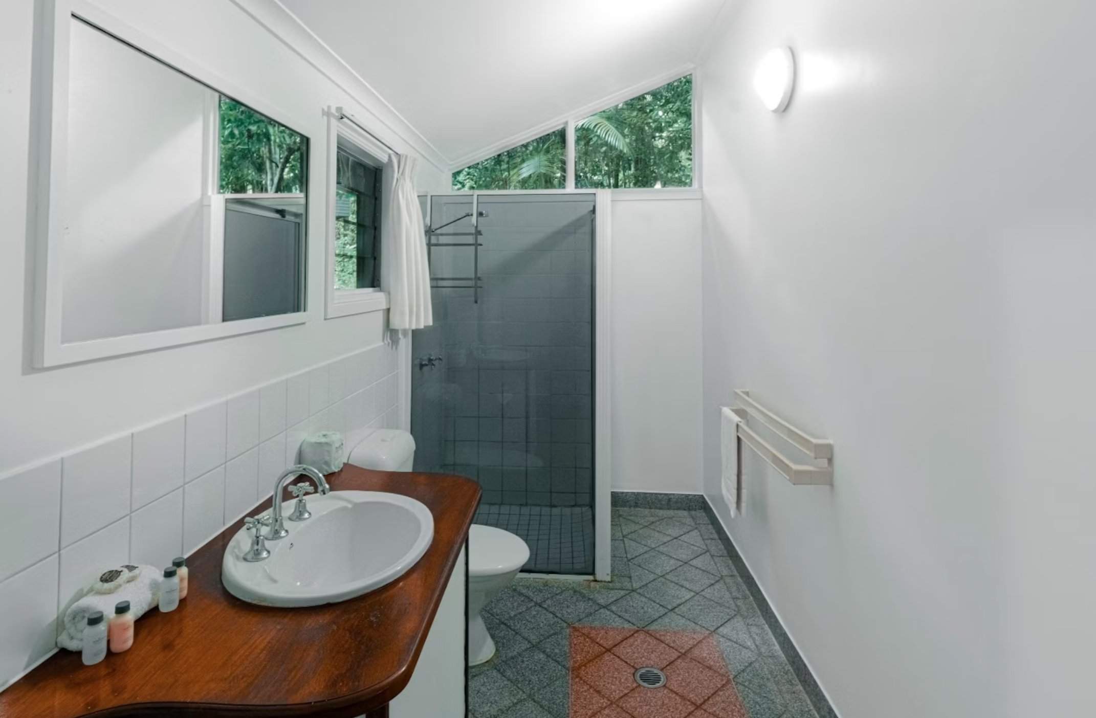 Ferntree Rainforest Lodge by null