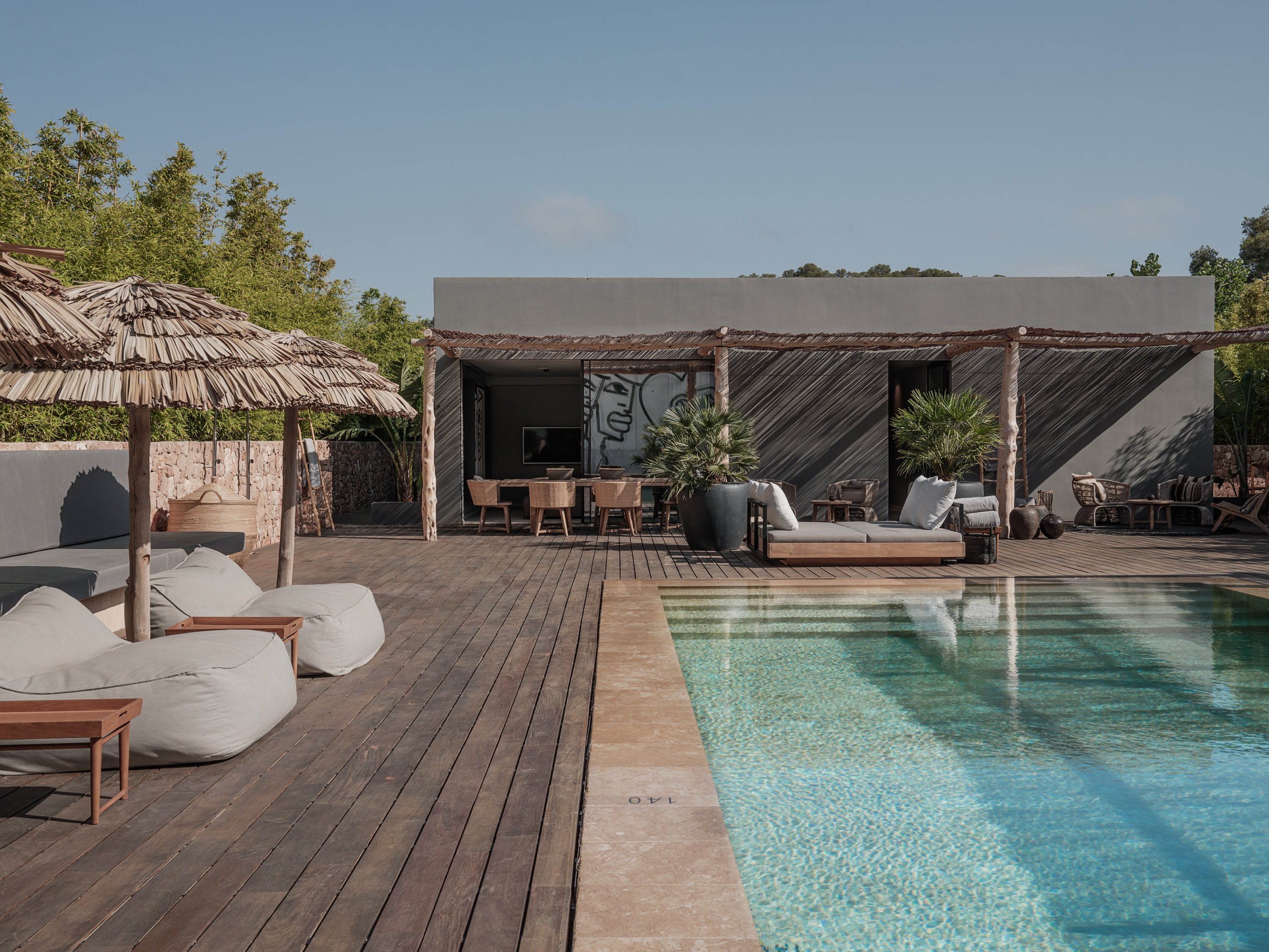 OKU IBIZA by null
