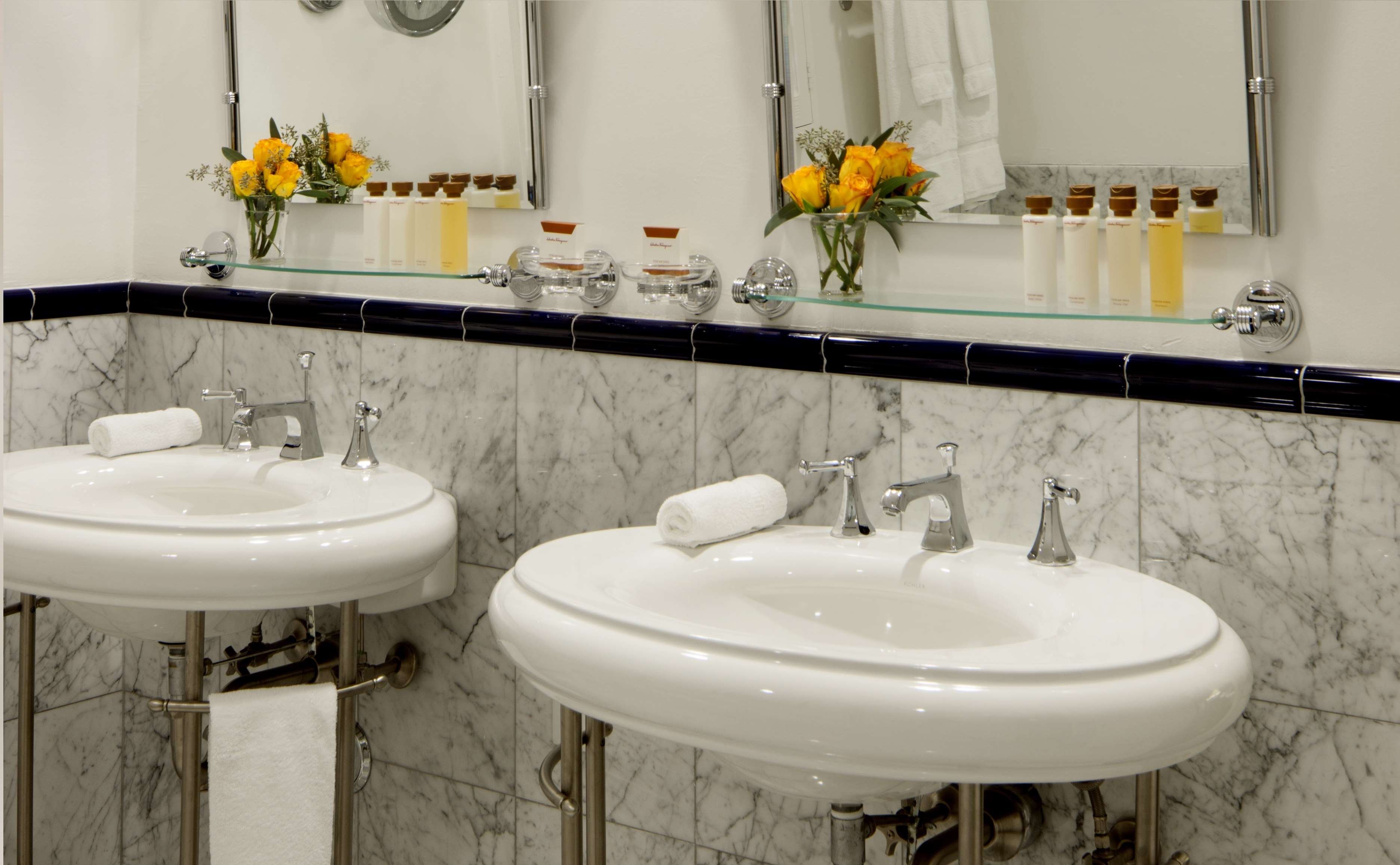 La Quinta Resort & Club, Curio Collection by Hilton by null
