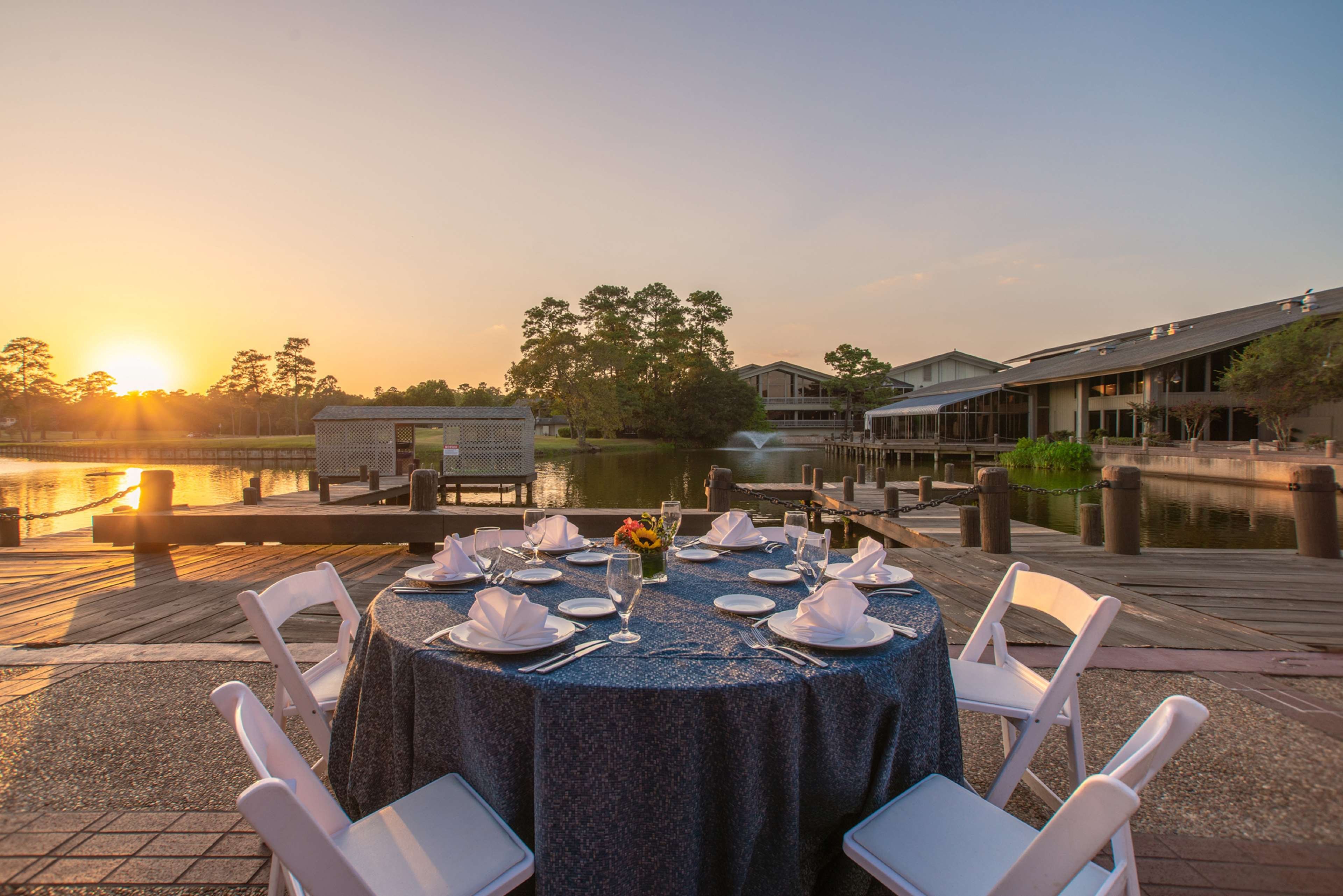 The Woodlands® Resort, Curio Collection by Hilton by null