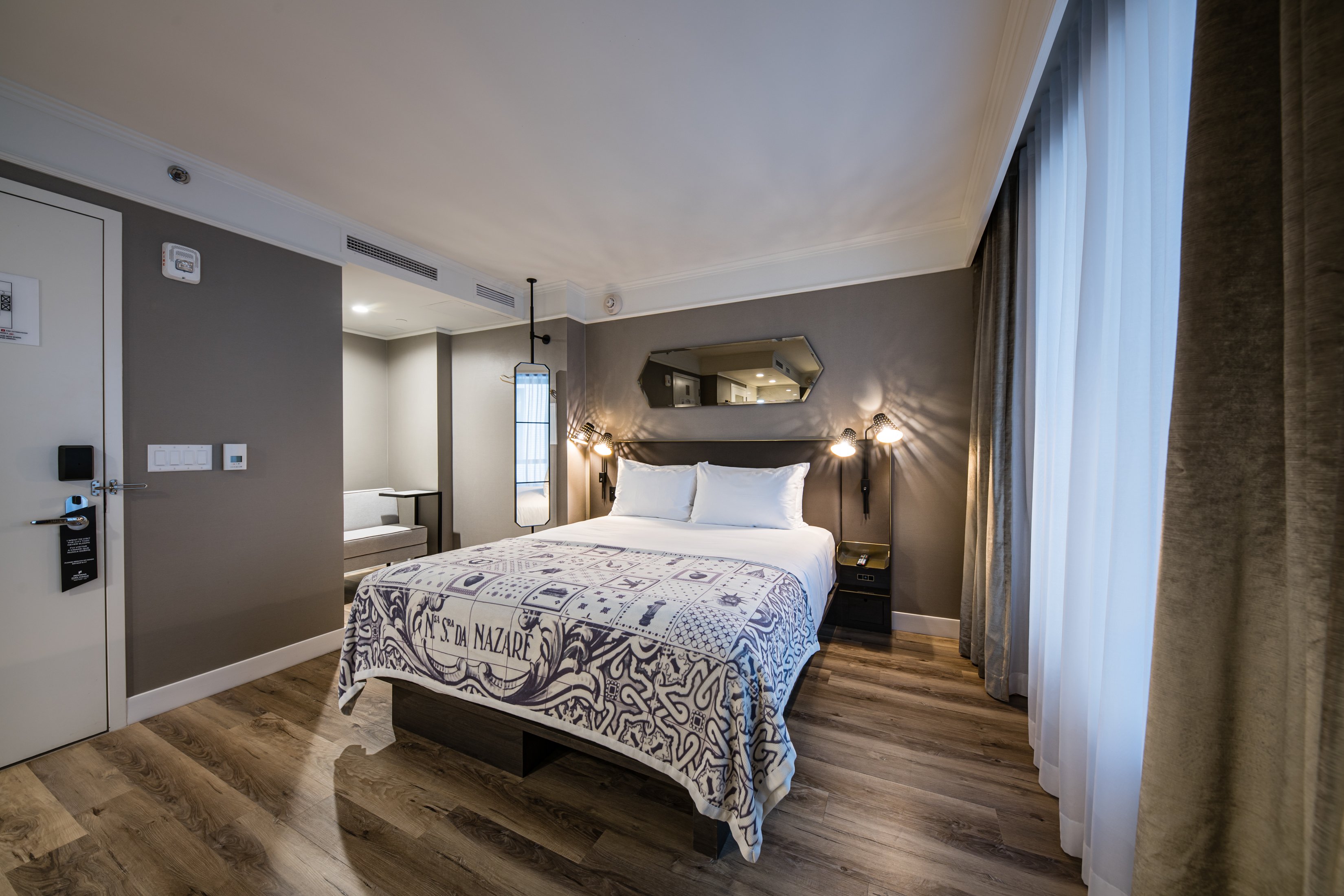 Pestana Park Avenue by null