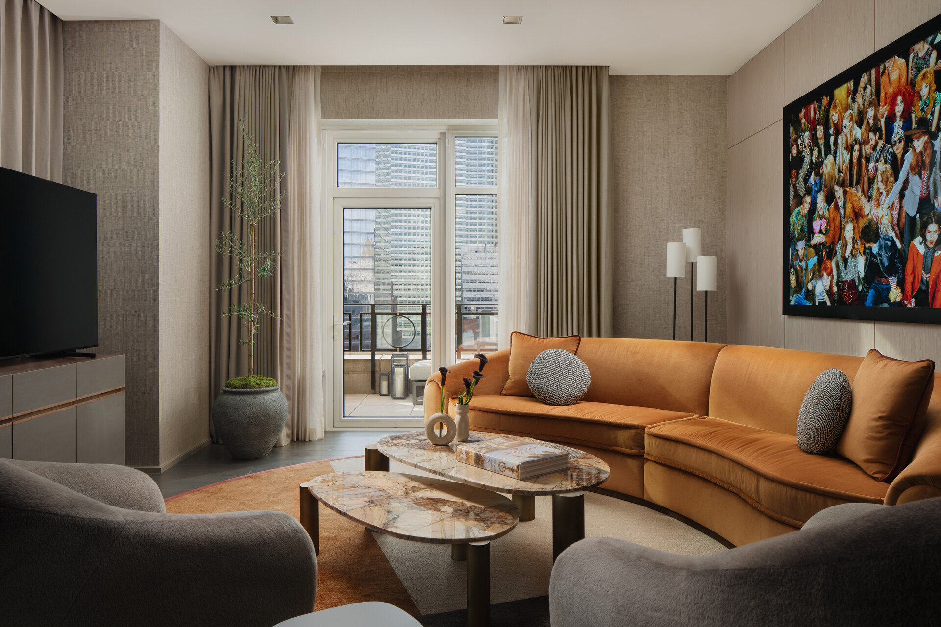 Four Seasons Hotel New York Downtown by null