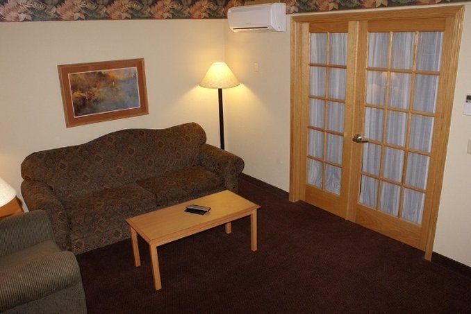 Fossil Creek Hotel & Suites/Conference Center I-70 by null