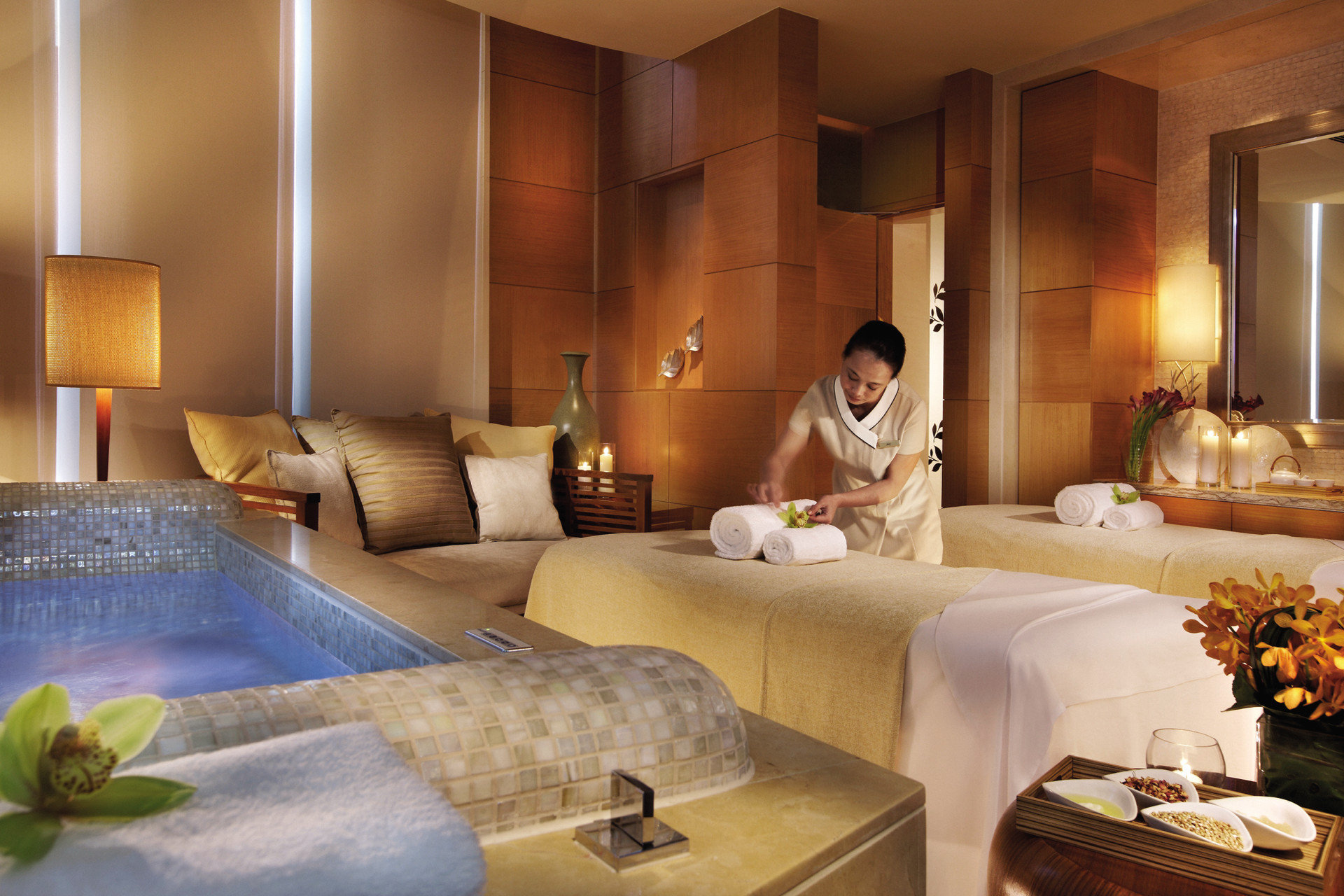 Four Seasons Hotel Macao by null