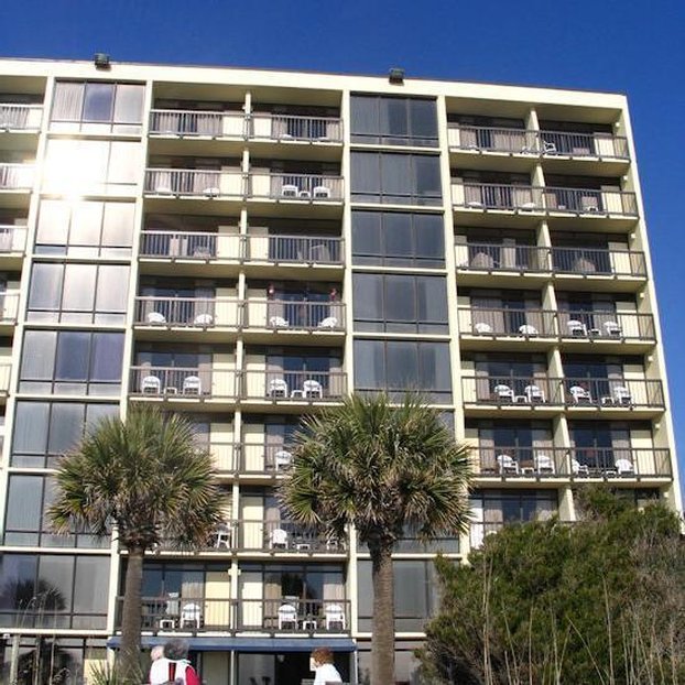 Schooner Beach & Racquet Club photo 2