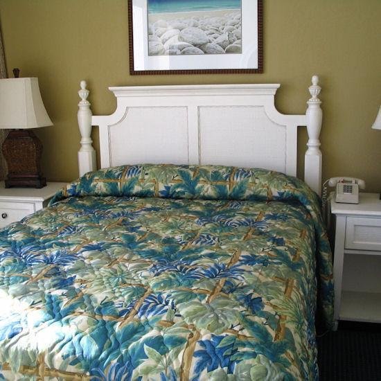 Schooner Beach & Racquet Club photo 4