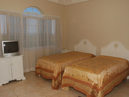 Retreat Guesthouse Luxury Suites by null