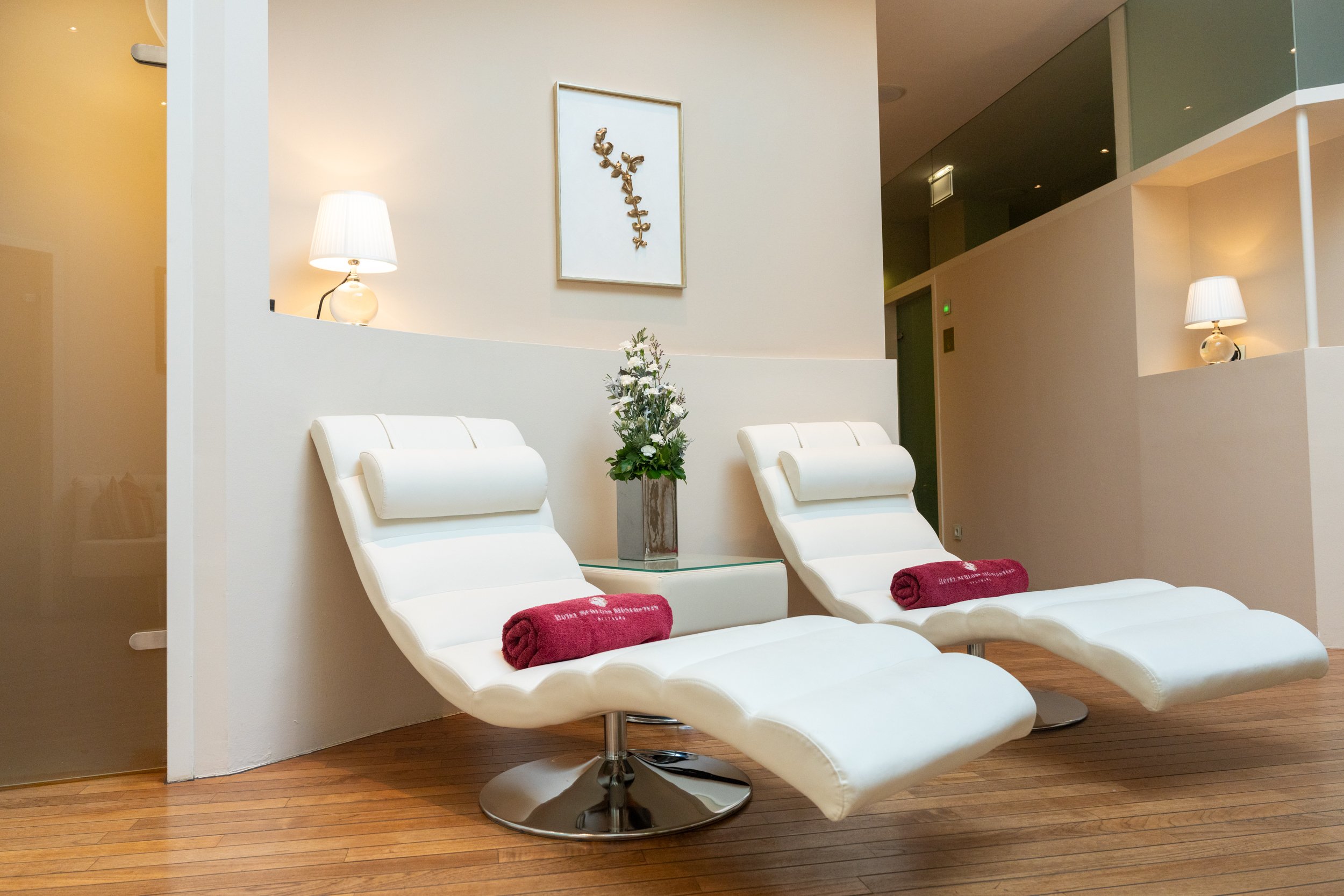 Hotel Schloss Mönchstein by null