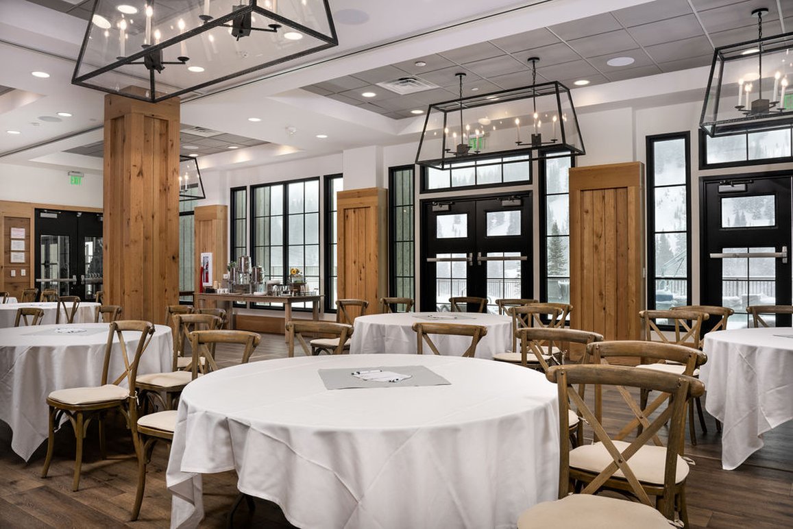 Snowpine Lodge by null