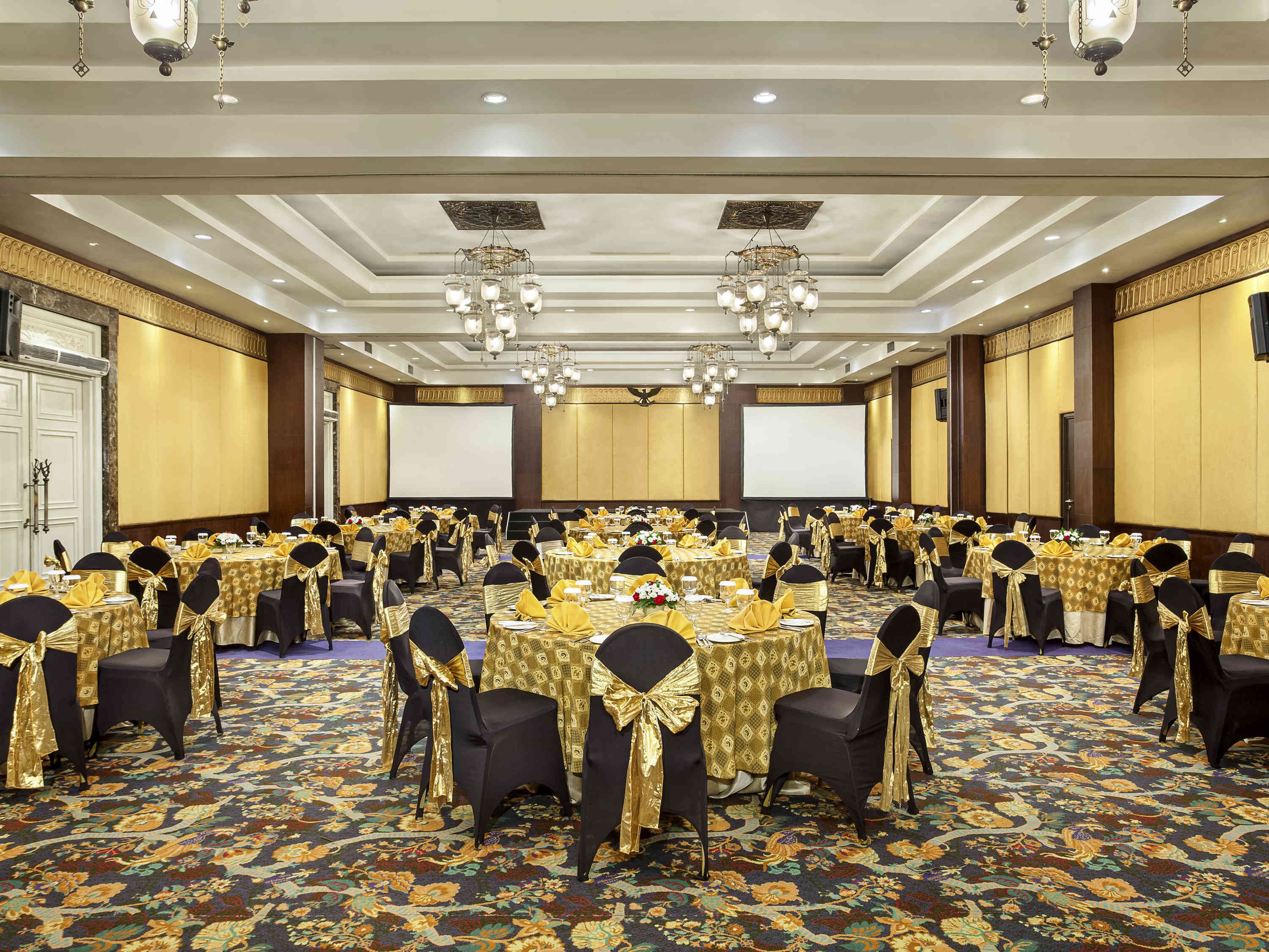 The Phoenix Hotel Yogyakarta - Handwritten Collection by null