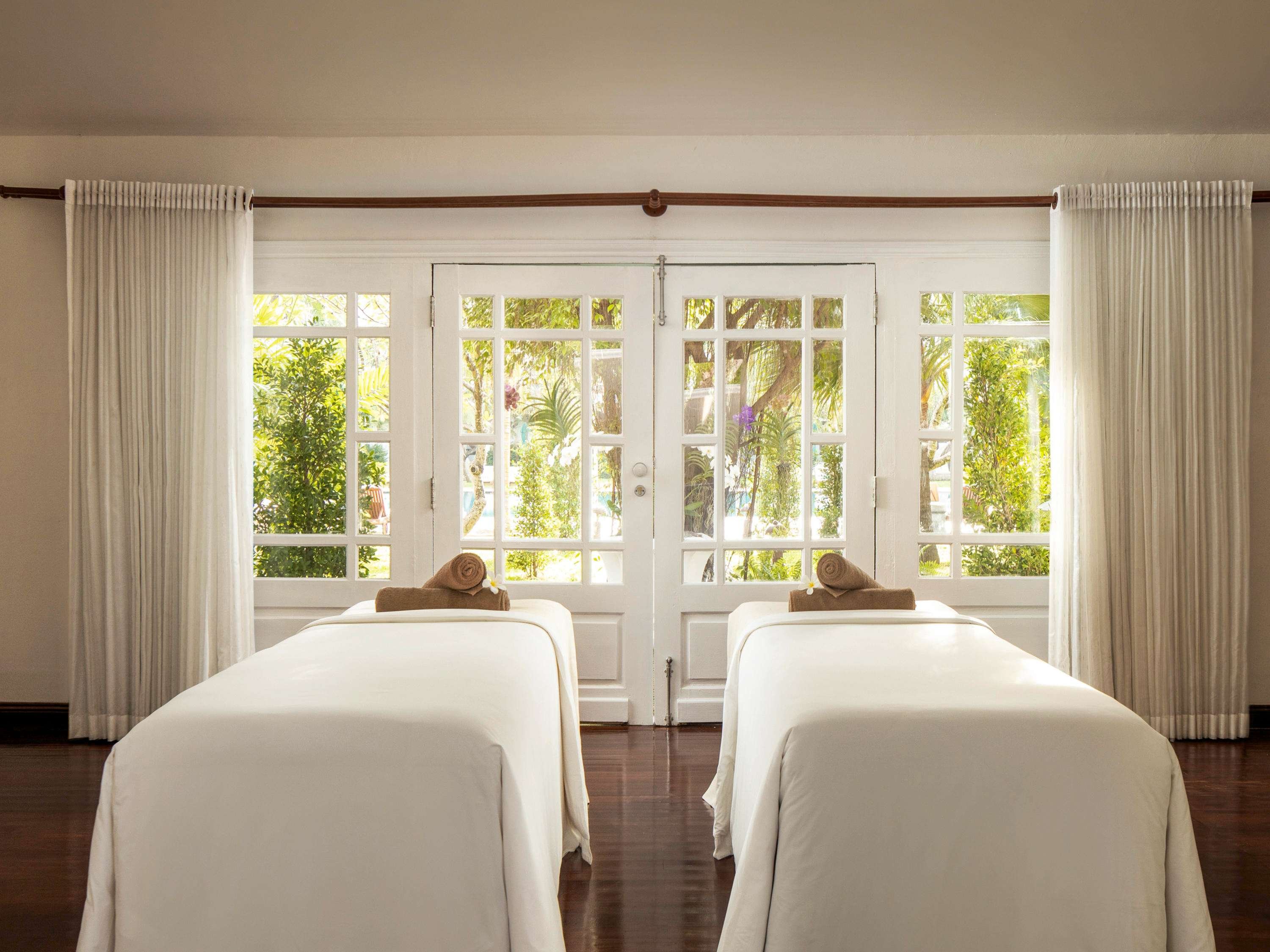 Raffles Grand Hotel d'Angkor by null