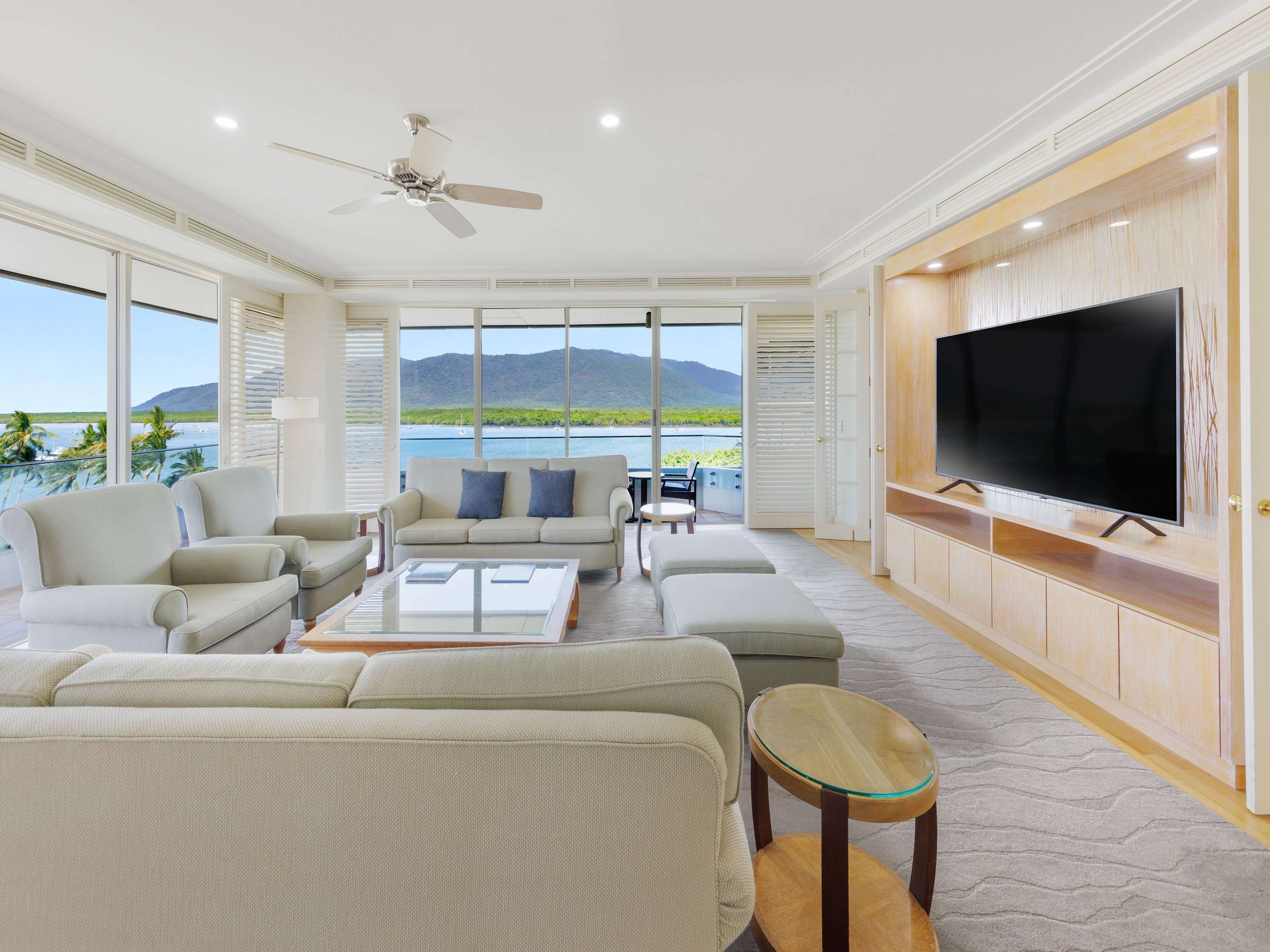 Pullman Reef Hotel Casino by null