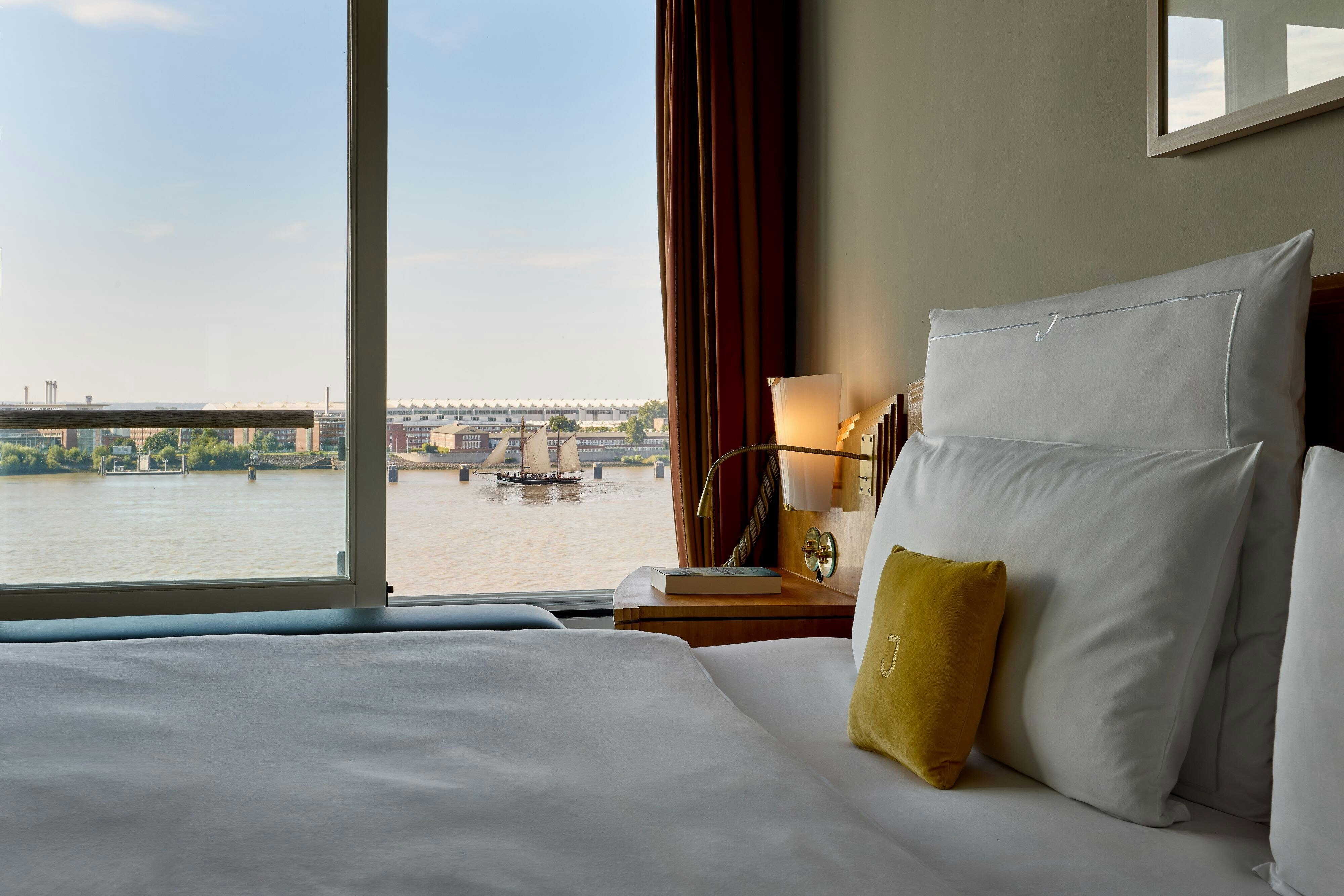 Louis C. Jacob, Hamburg, Autograph Collection by null