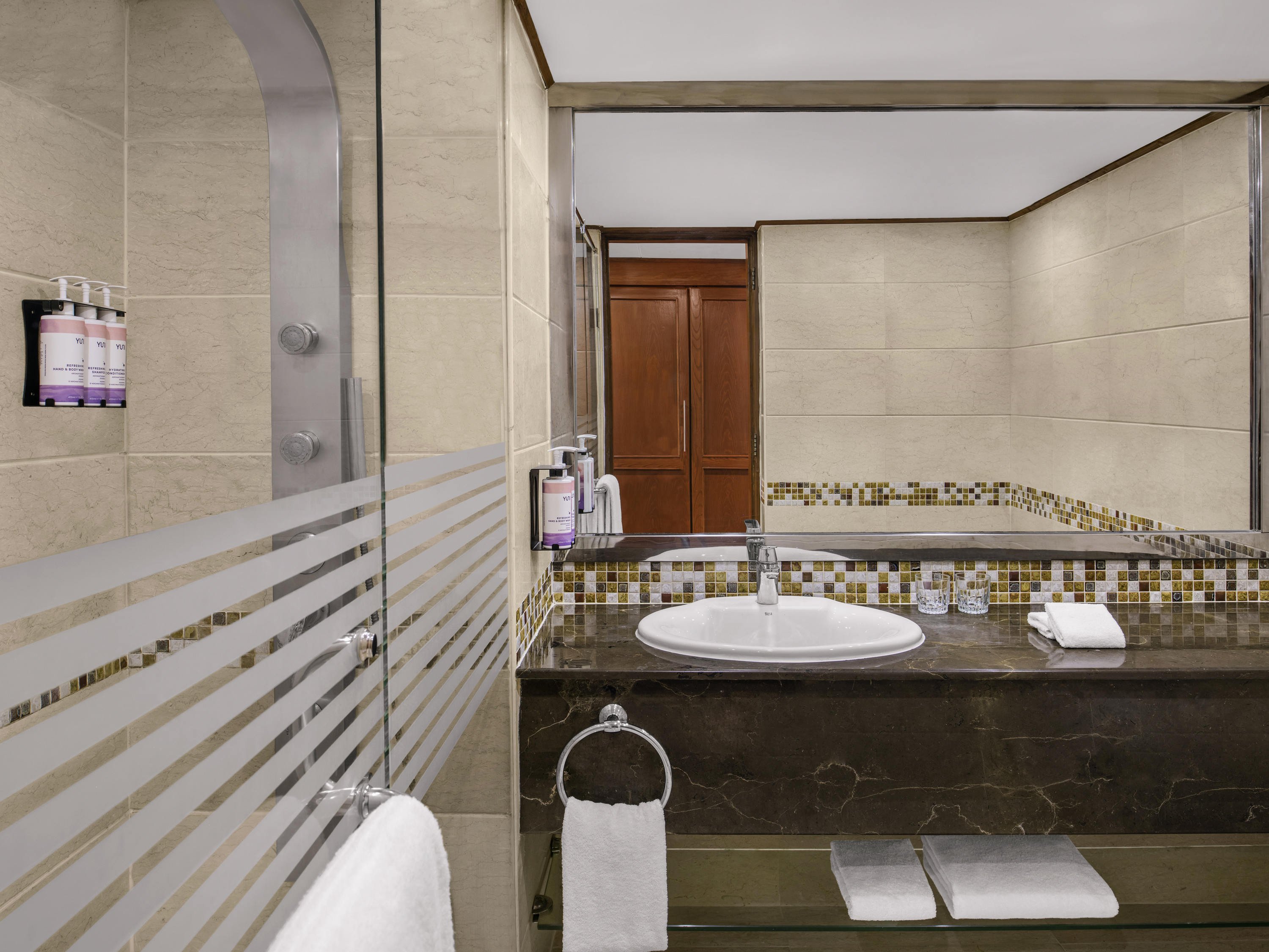 Mövenpick Karachi by null